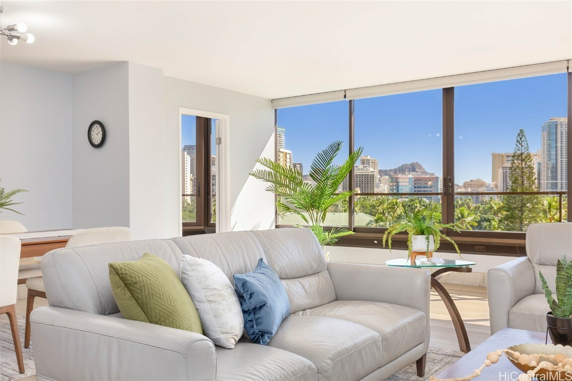 Property Photo: 1910 Ala Moana Boulevard 8C HI 96815