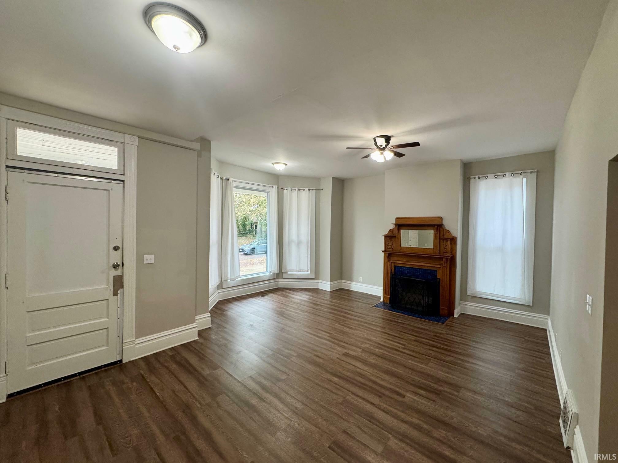 Property Photo:  28 E Powell Avenue  IN 47713 