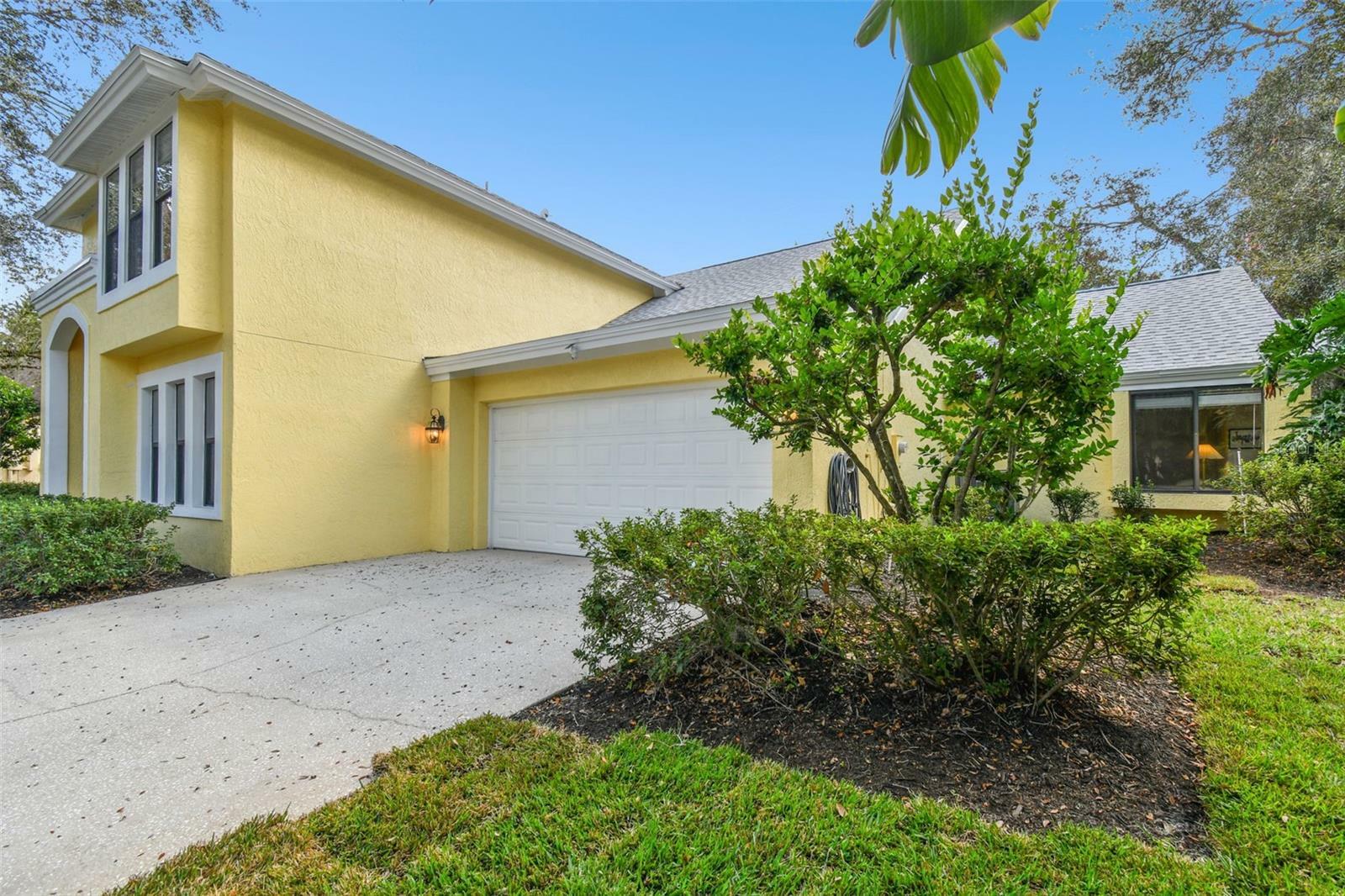 Property Photo:  6243 Greenwich Drive  FL 33647 