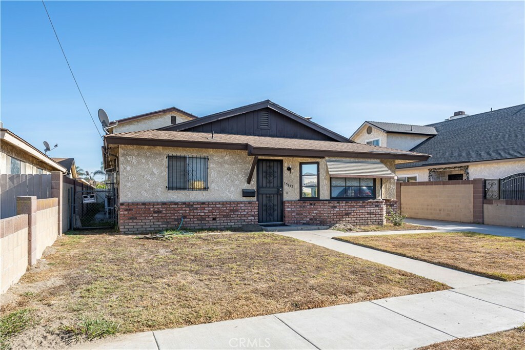 Property Photo:  15532 Ryon Avenue  CA 90706 