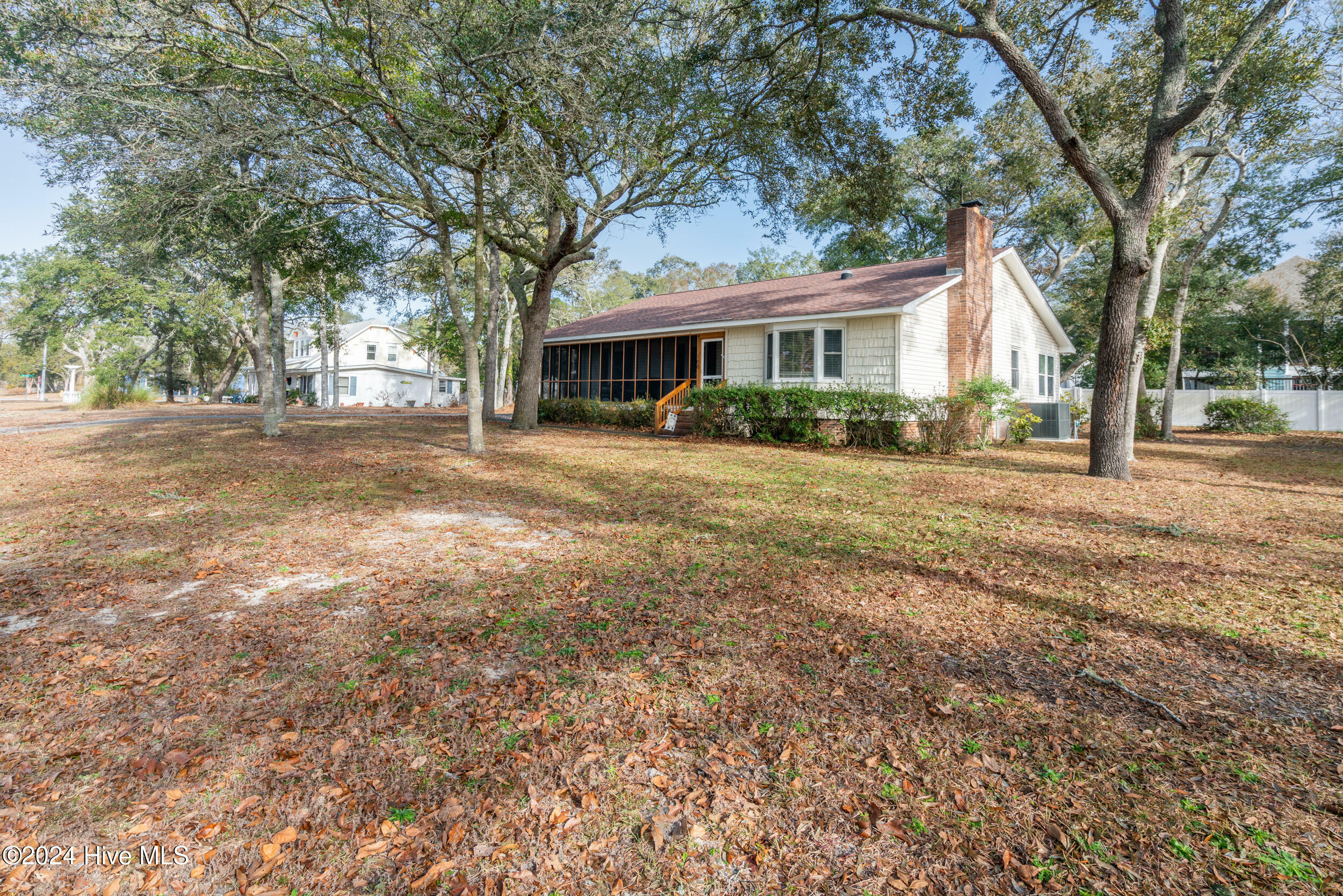 Property Photo:  108 NE 41st Street  NC 28465 