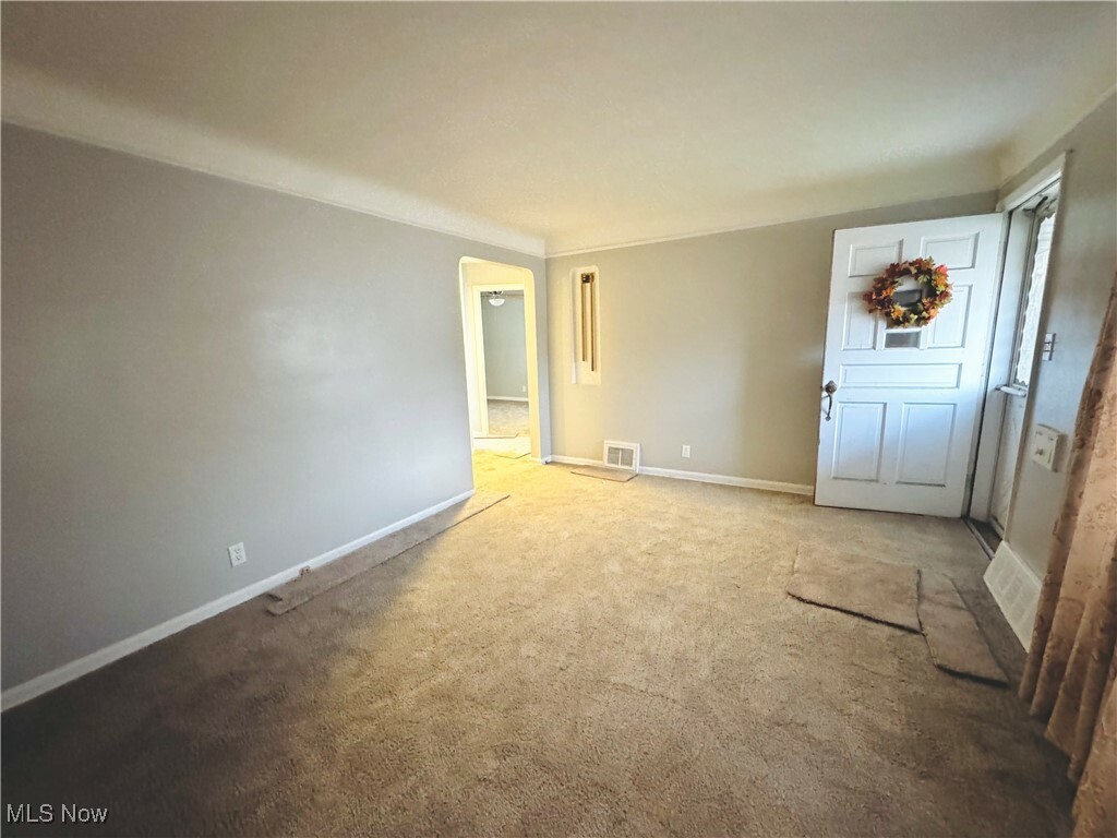 Property Photo:  19290 Raymond Street  OH 44137 