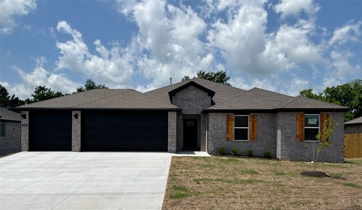 Property Photo:  500 Terrace Avenue  AR 72753 