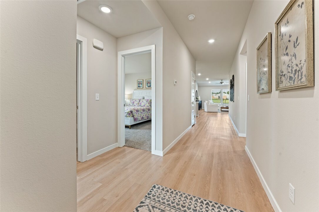 Property Photo:  3101 N Bella Street  AR 72761 