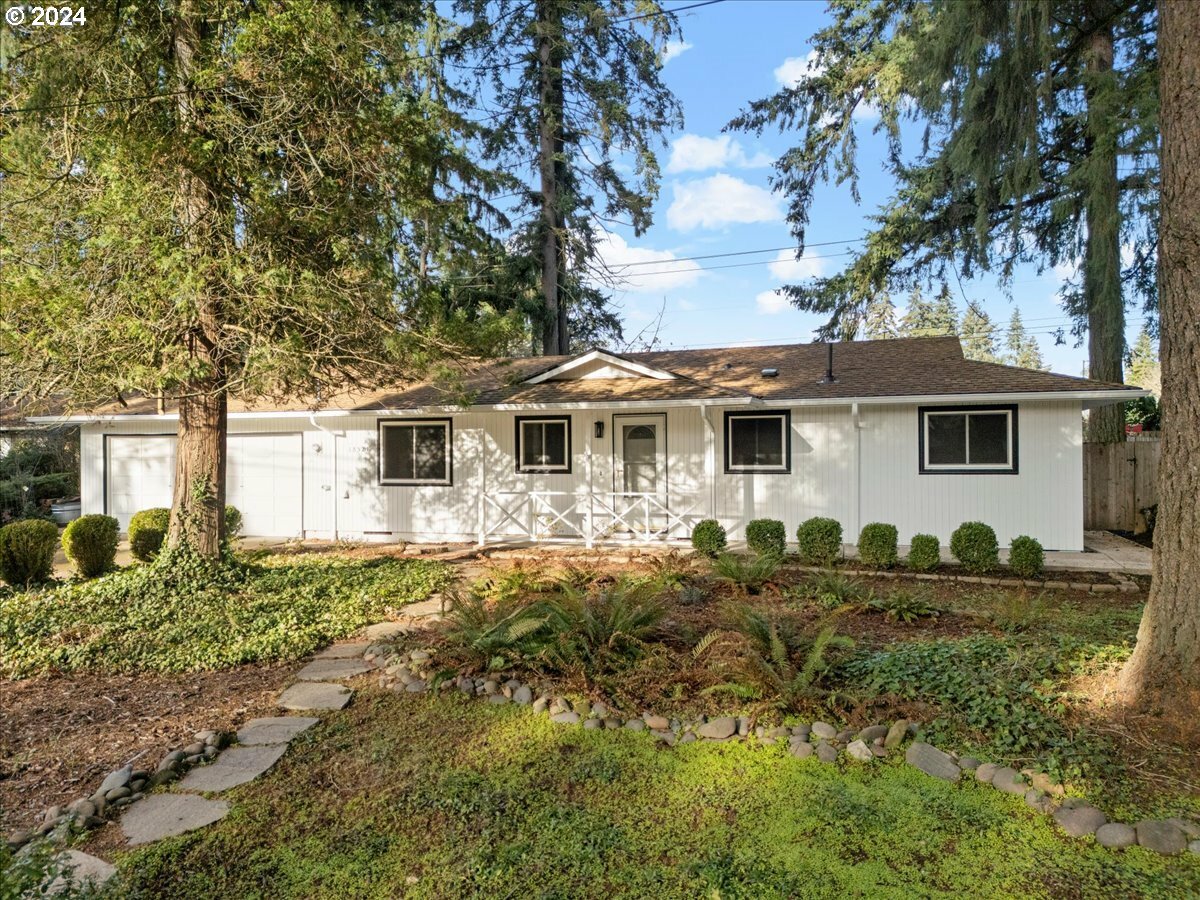 18521 Don Lee Way  Lake Oswego OR 97035 photo