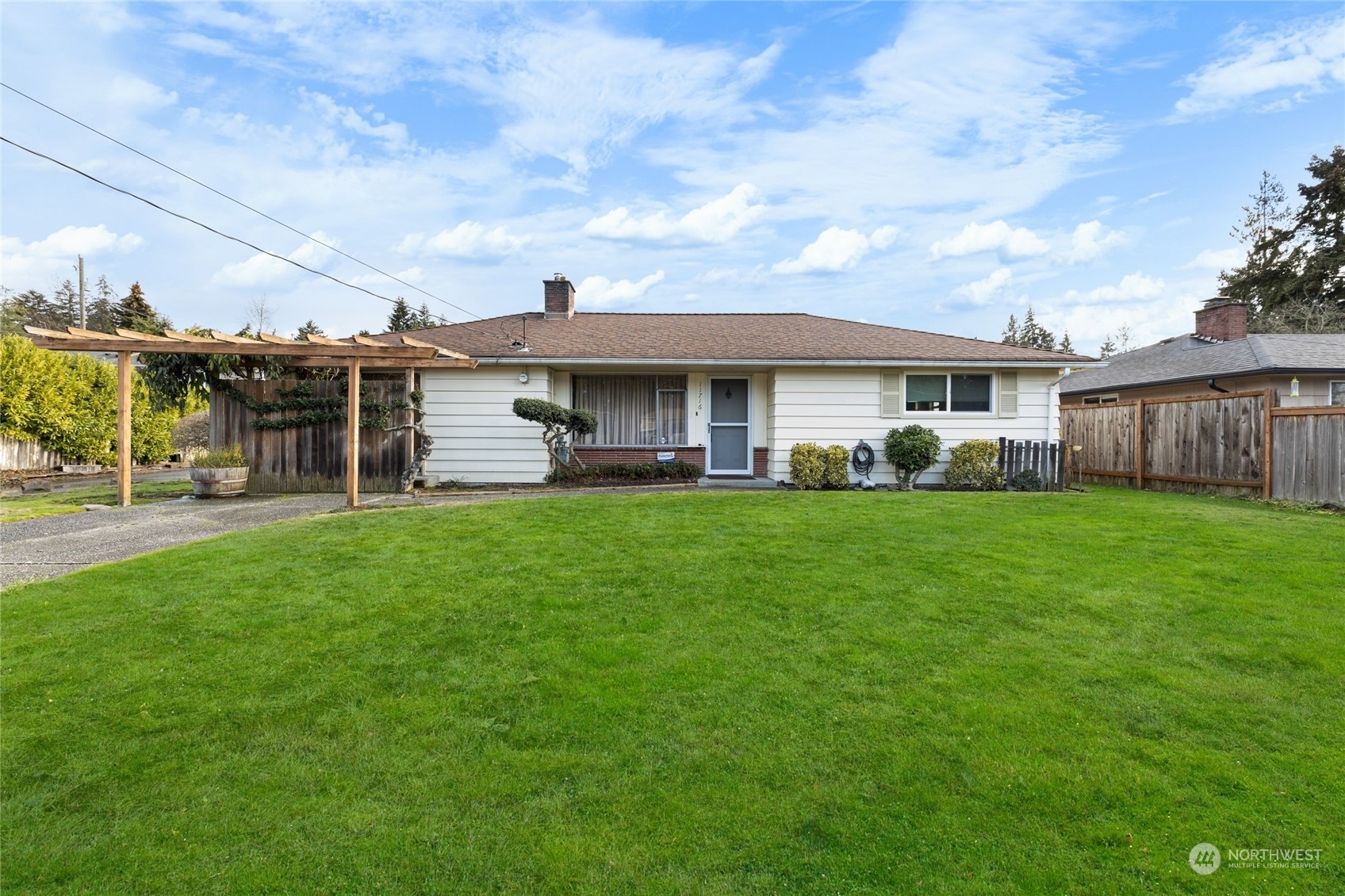 Property Photo:  11716  21st Avenue SW  WA 98146 