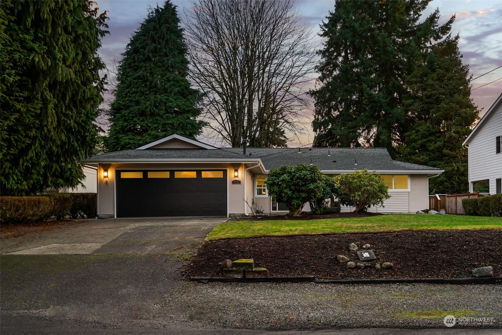 2128  105th Place SE  Everett WA 98208 photo