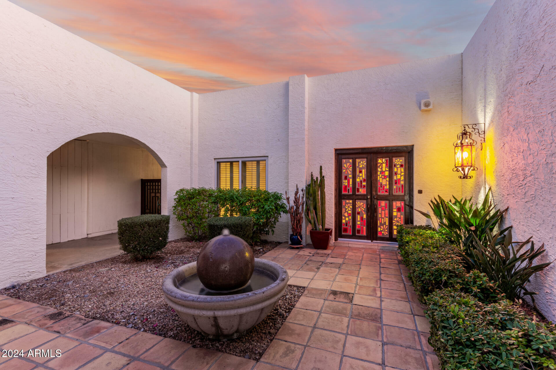 Property Photo: 2221 E Northview Avenue AZ 85020