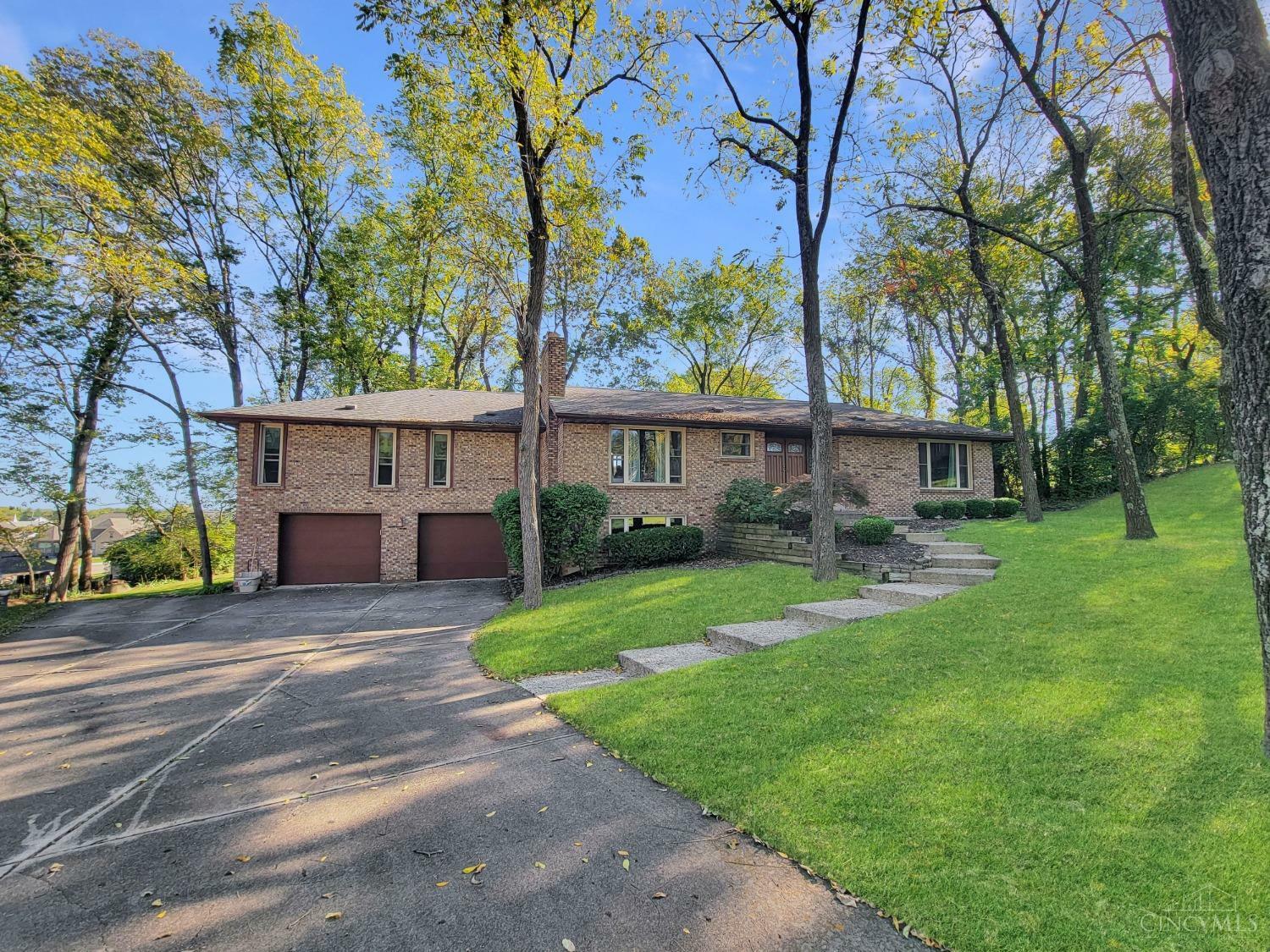 Property Photo: 1638 Parliament Court OH 45014