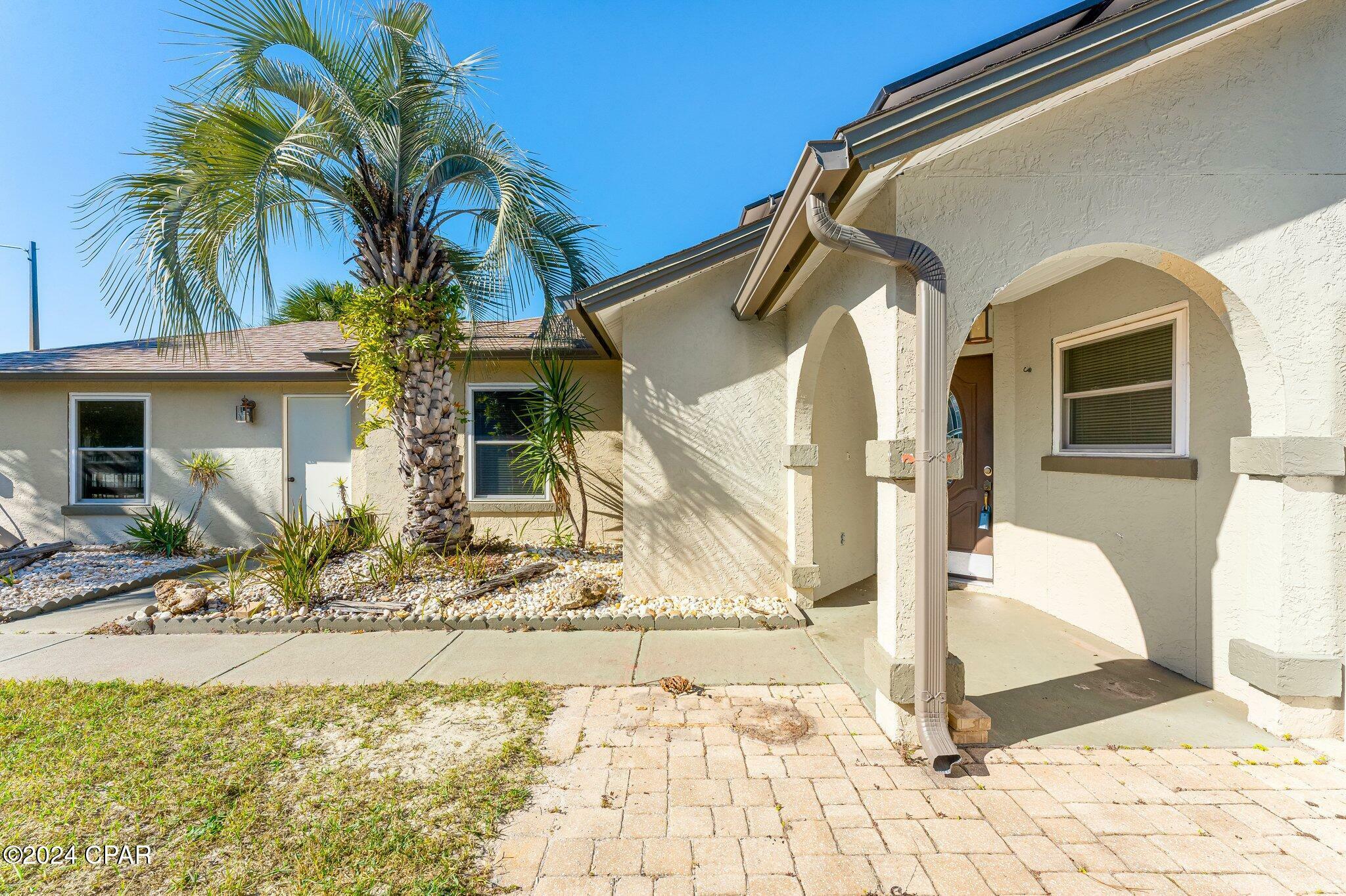 Property Photo:  230 S Glades Trail  FL 32407 