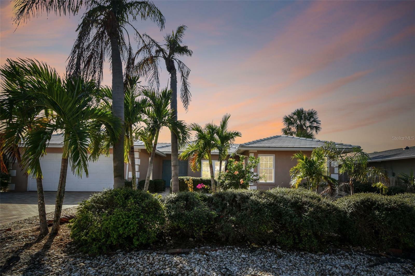 322 Avenida De Paradisio  Sarasota FL 34242 photo