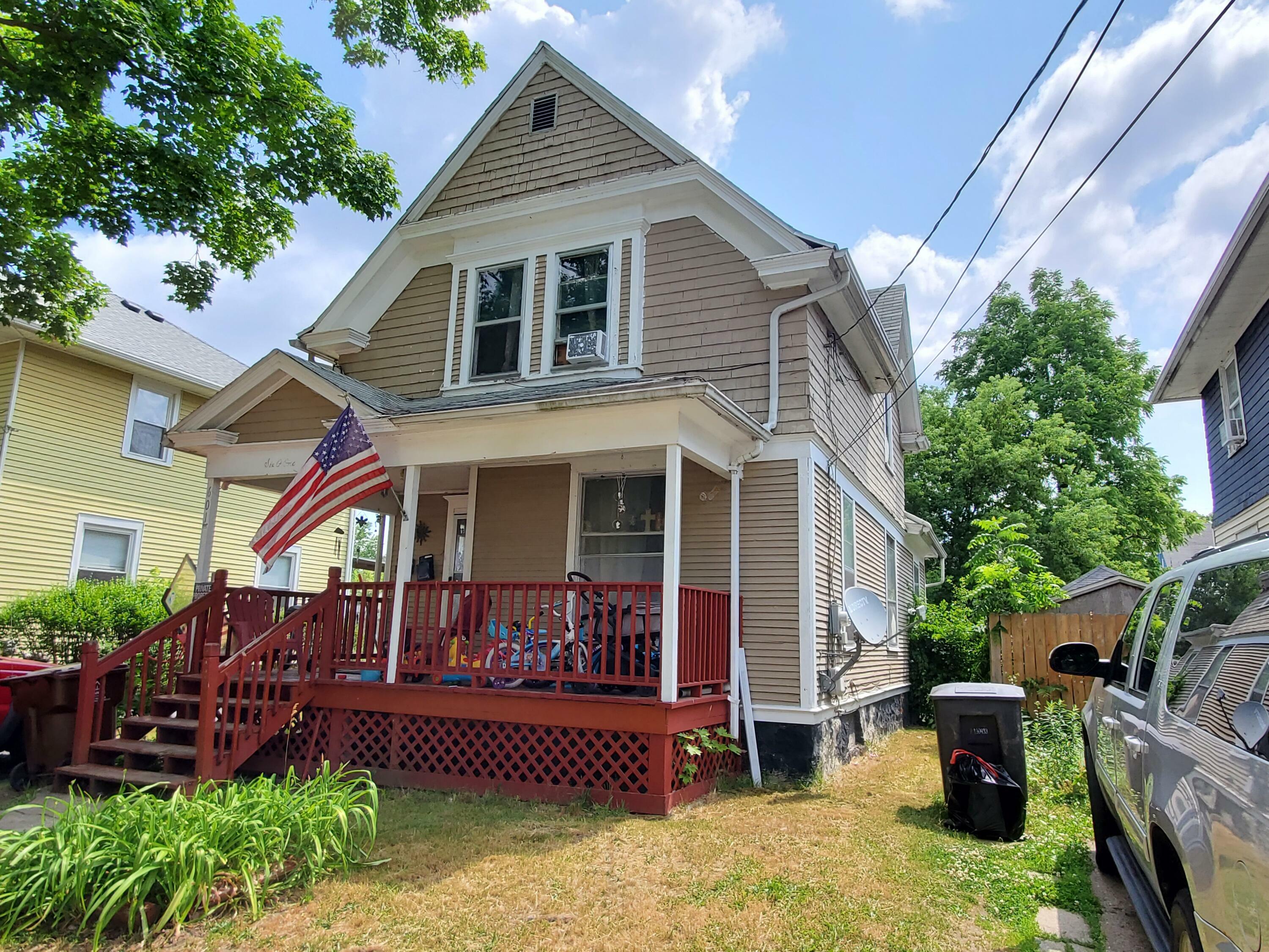 Property Photo:  601 Fifth Street  MI 49203 