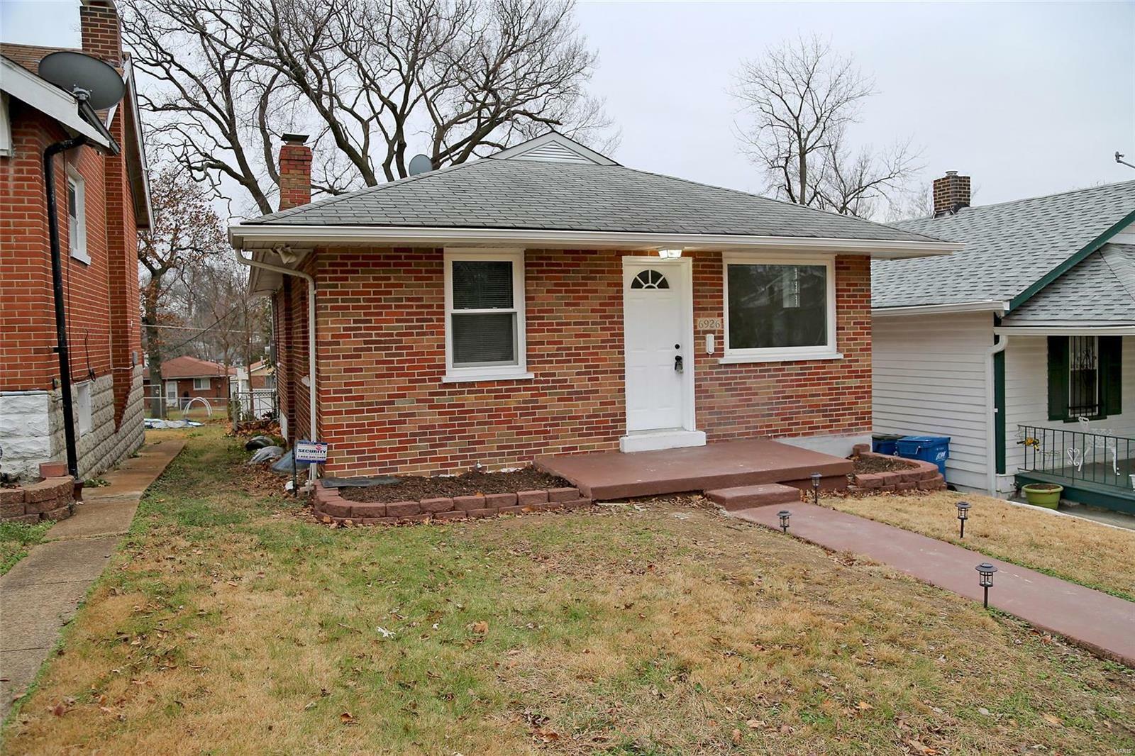 Property Photo:  6926 Greenway Avenue  MO 63121 