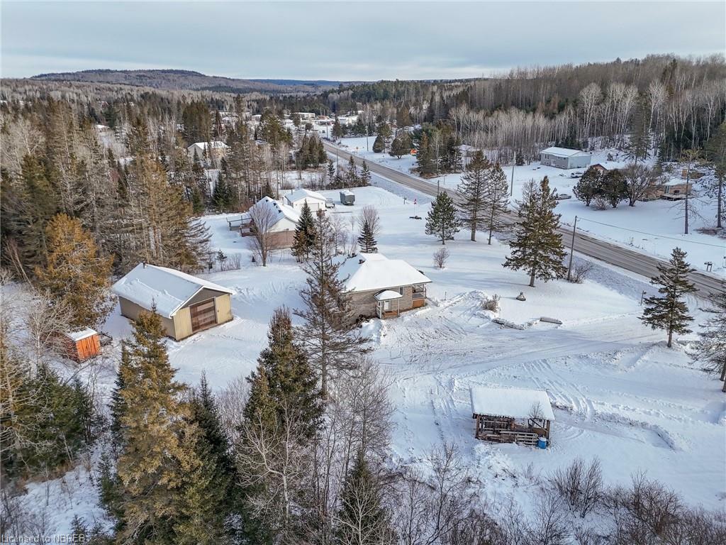 Photo de la propriété:  37 Highway 531  ON P0H 1E0 