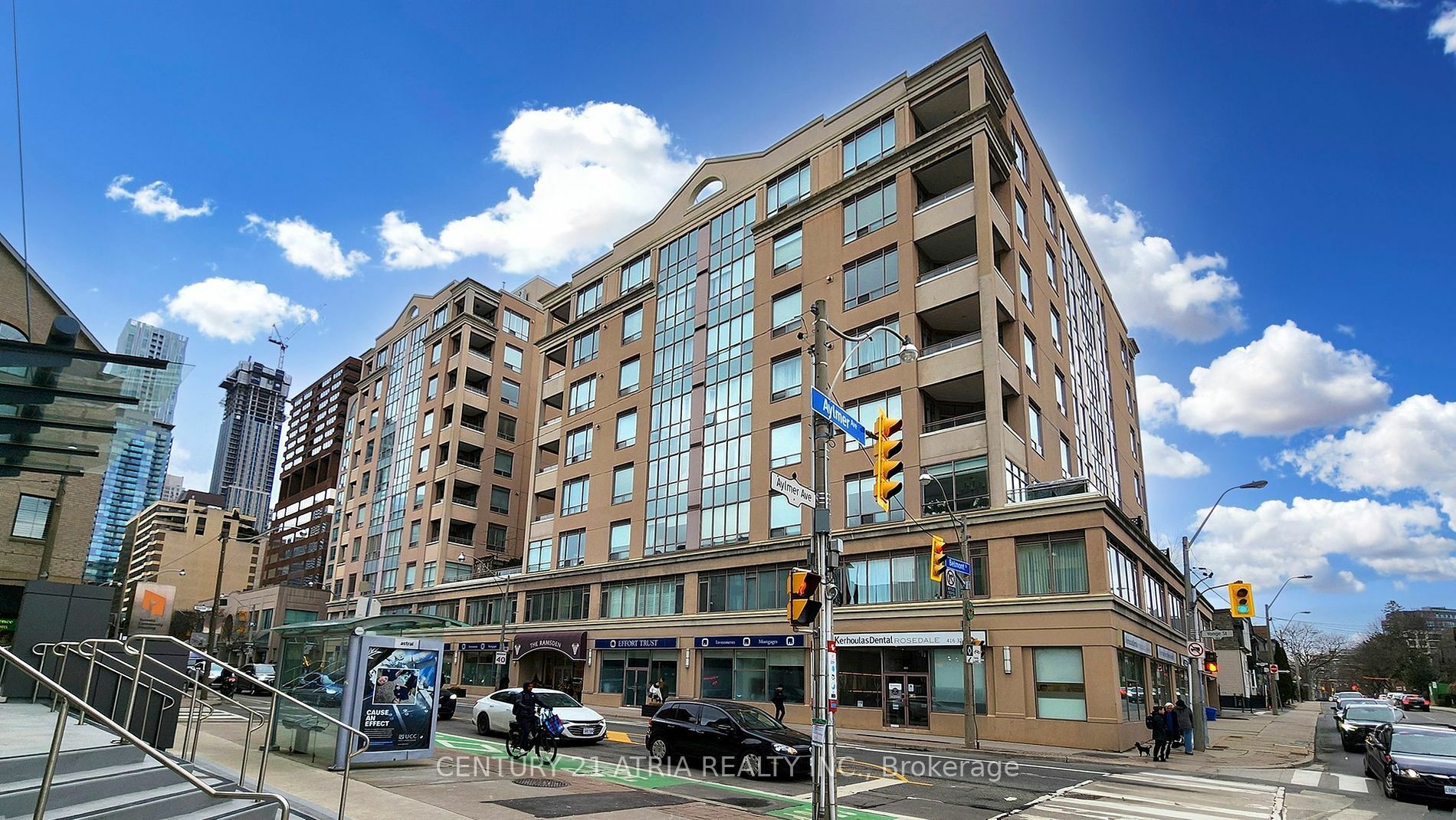 Photo de la propriété:  980 Yonge St 1001  ON M4W 3V8 