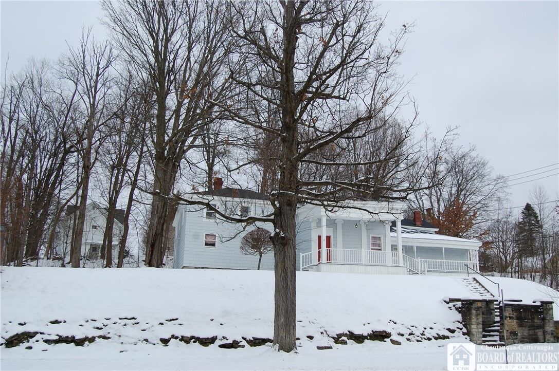 Property Photo:  351 E 5th Street  NY 14701 