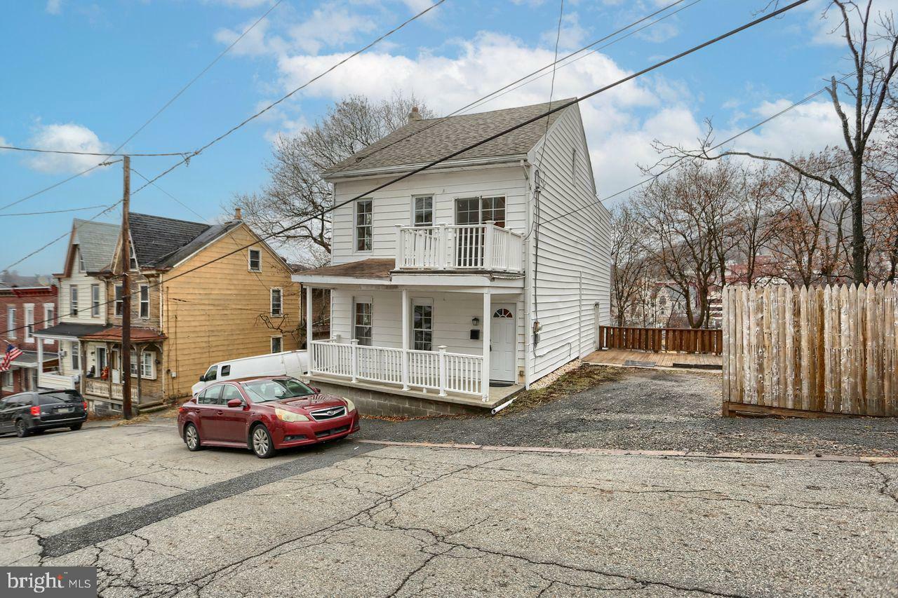 Property Photo:  401 W Race Street  PA 17901 