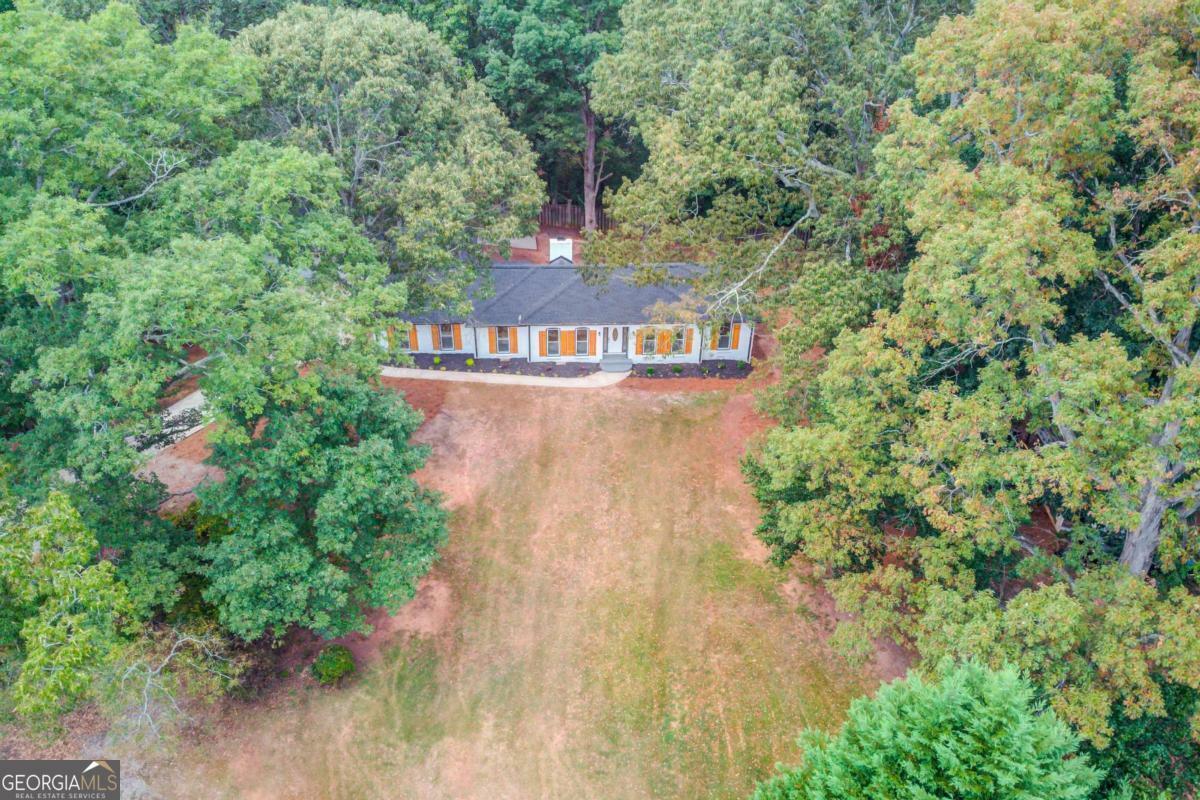 Property Photo:  105 Simonton Road  GA 30046 