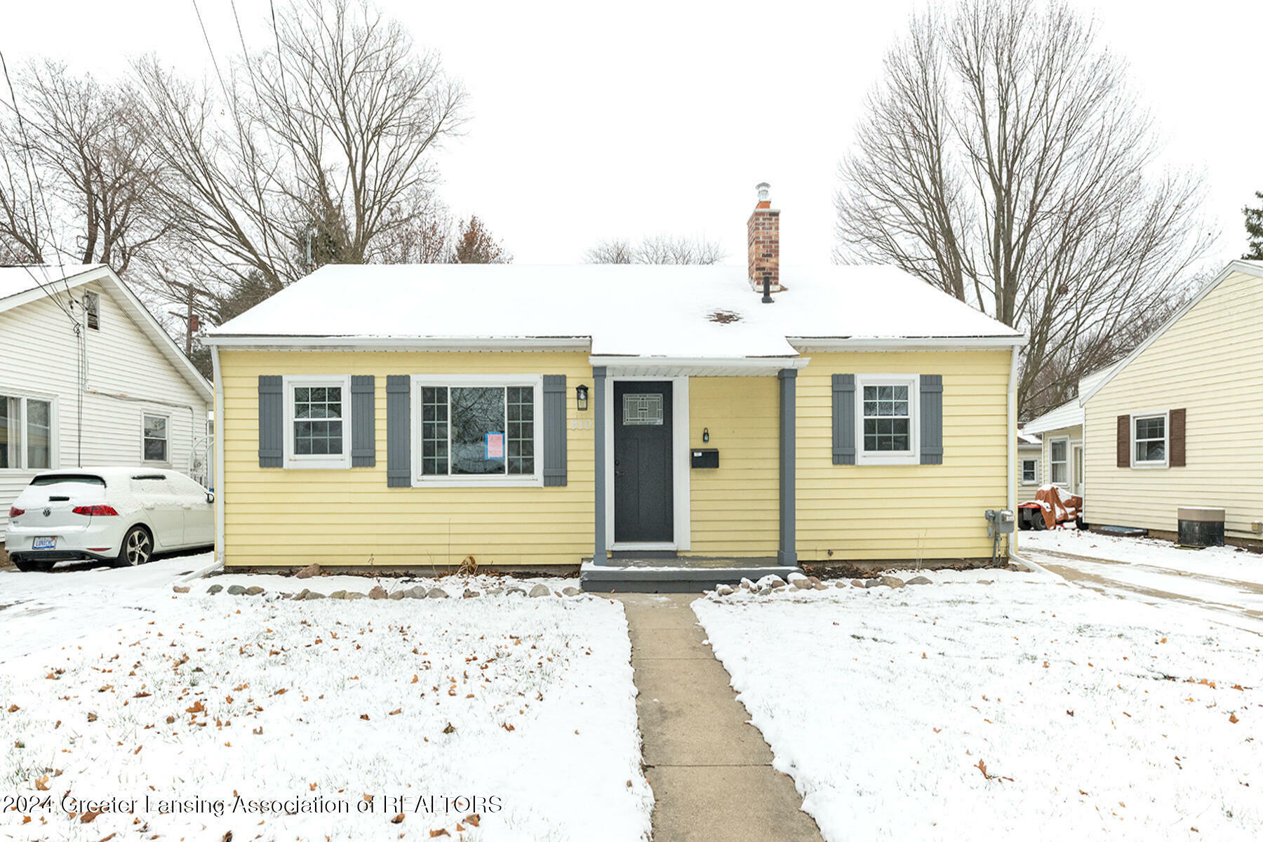 910 N Hickory Street  Owosso MI 48867 photo