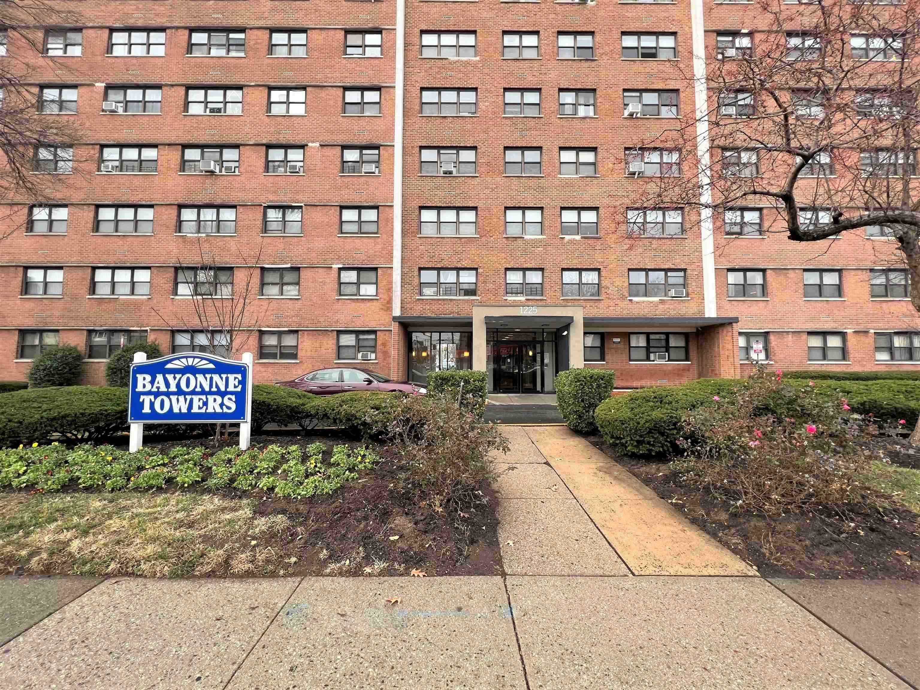 Property Photo:  1225 Kennedy Blvd 14E  NJ 07002 