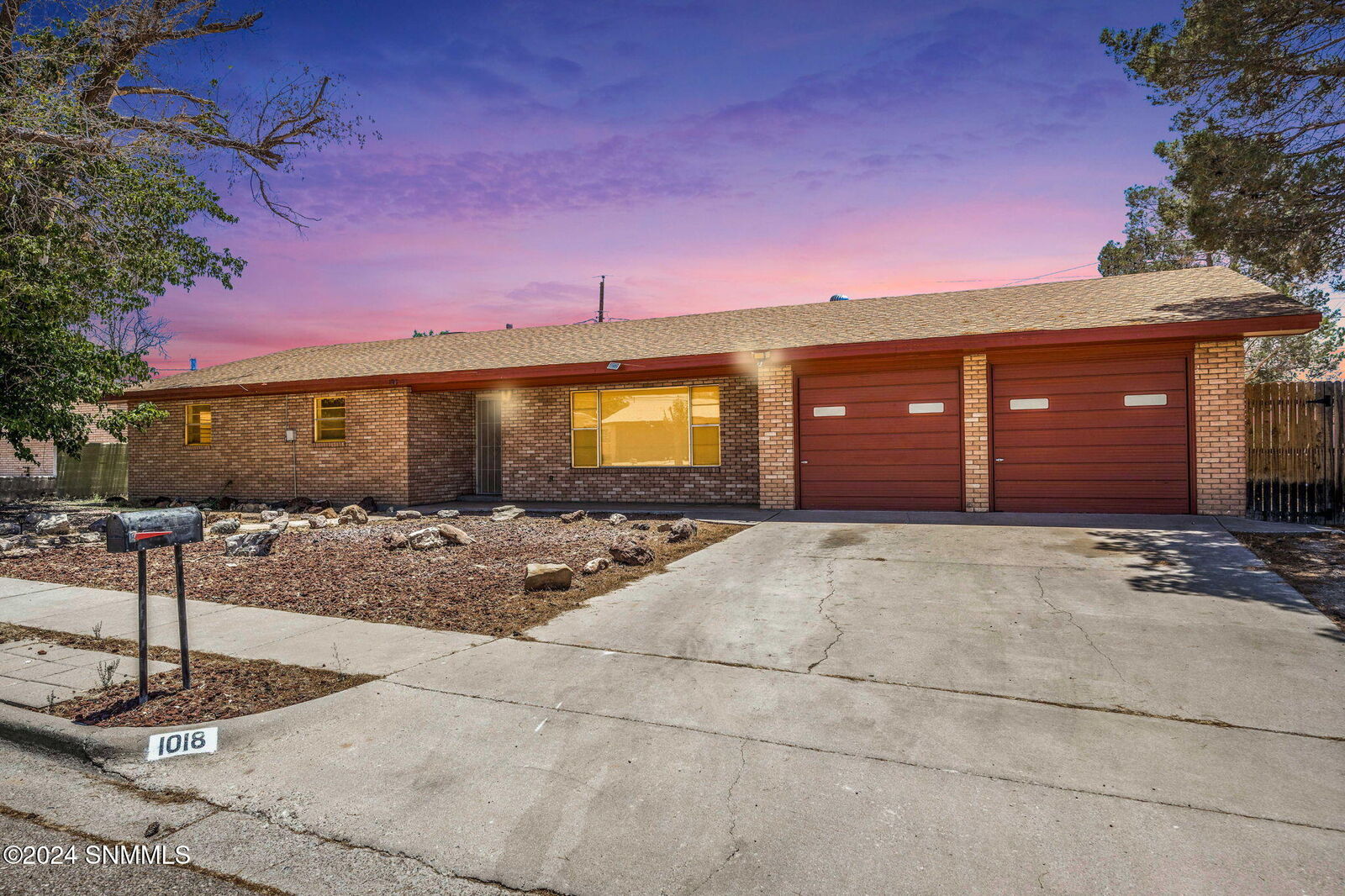 Property Photo:  1018 Avondale Drive  NM 88005 