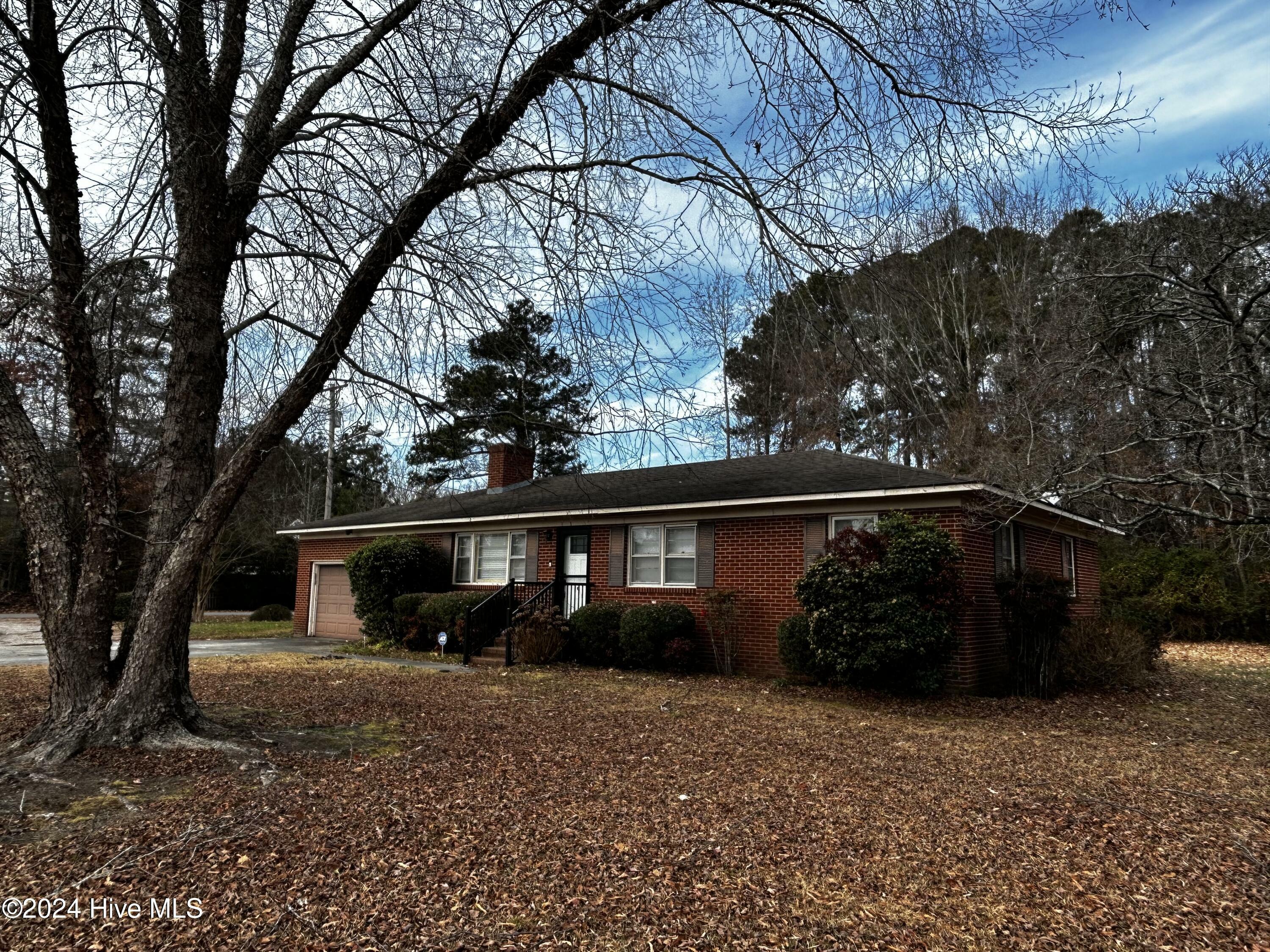 Property Photo:  1904 W Church Street  NC 27909 