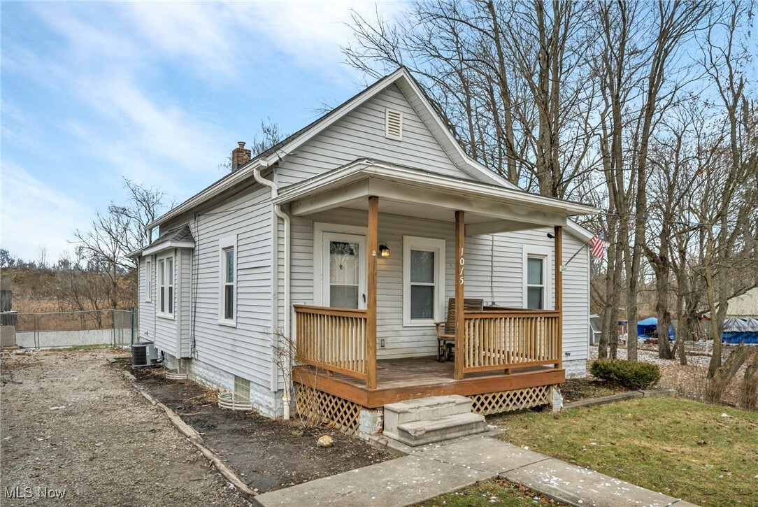 Property Photo:  1075 W Waterloo Road  OH 44314 