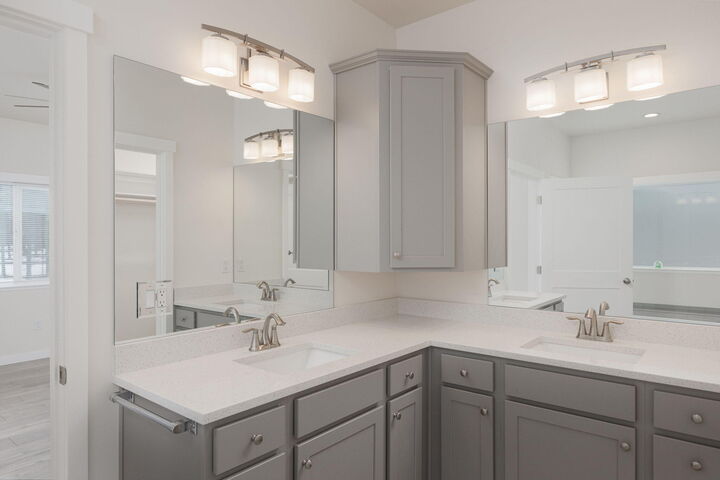 Property Photo:  15989 Bull Bat Lane  OR 97739 