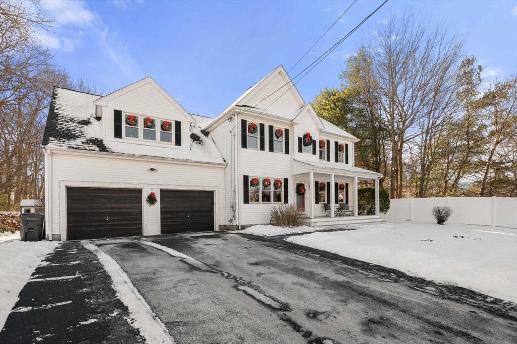 Property Photo:  19 Woodridge Rd  MA 01757 