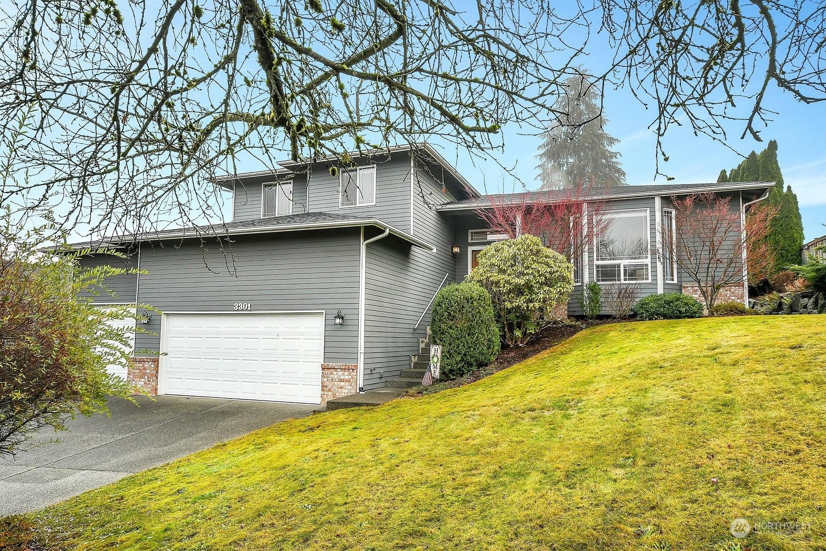 Property Photo:  3301  117th Avenue NE  WA 98258 