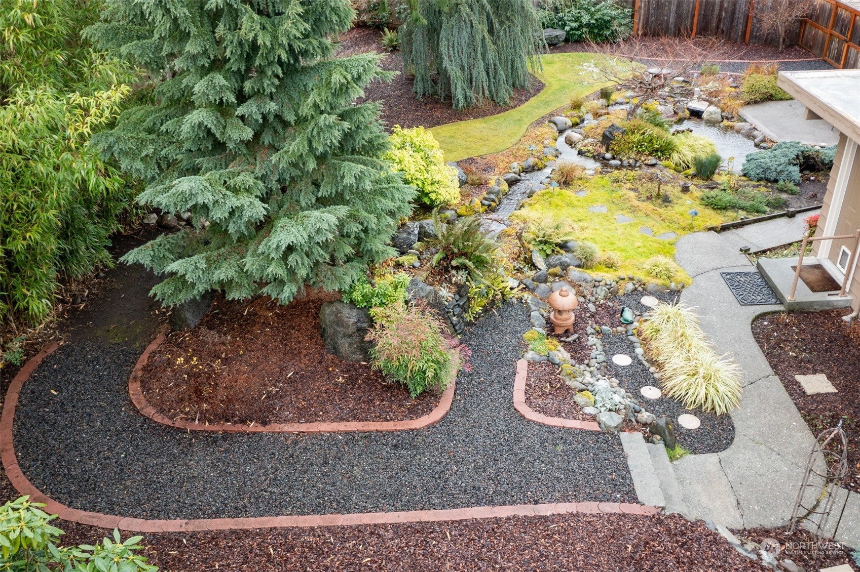 Property Photo:  405 W Eunice Street  WA 98382 