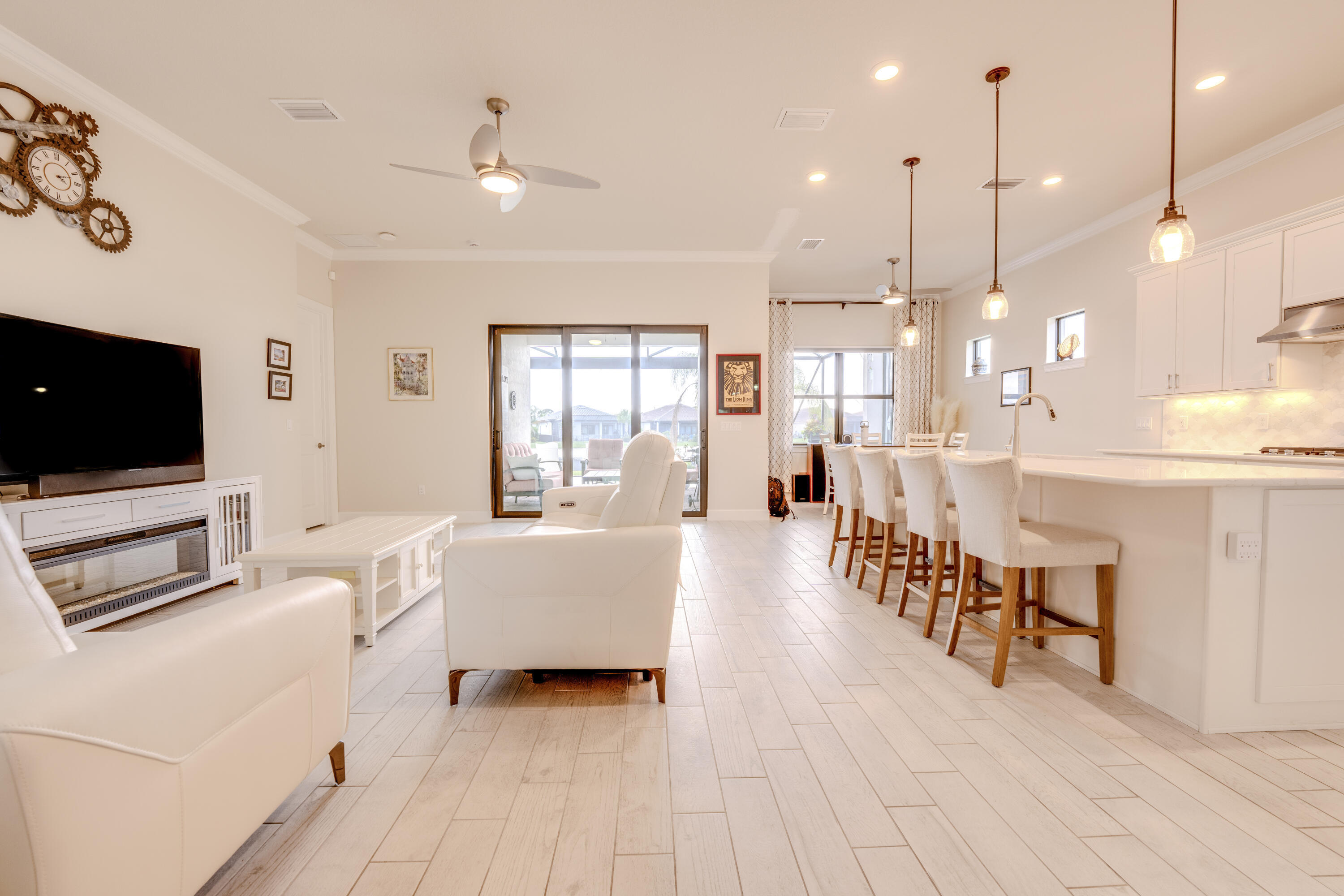 Property Photo: 786 SE Courances Drive FL 34984