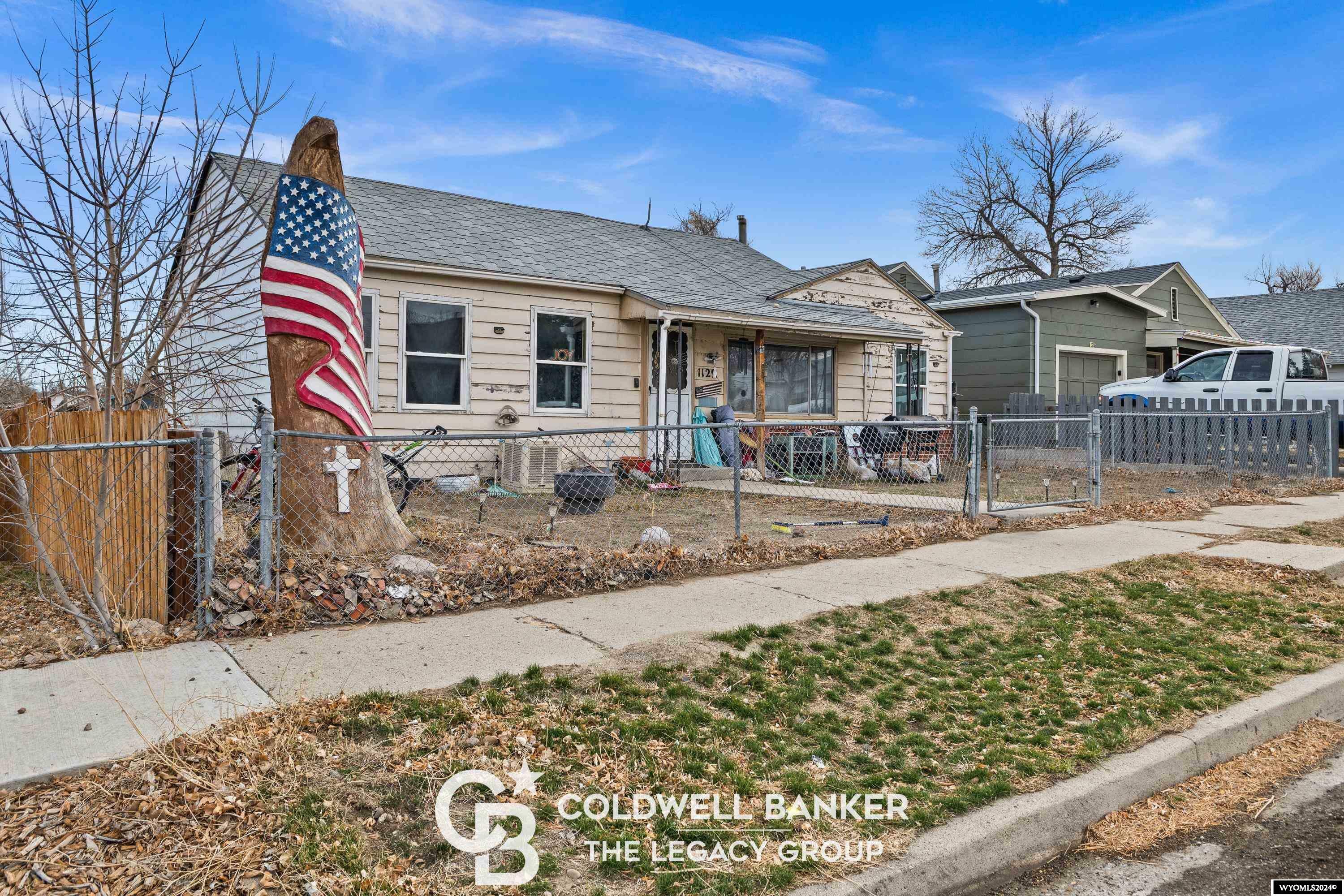 Property Photo: 1129 S Willow Street WY 82601