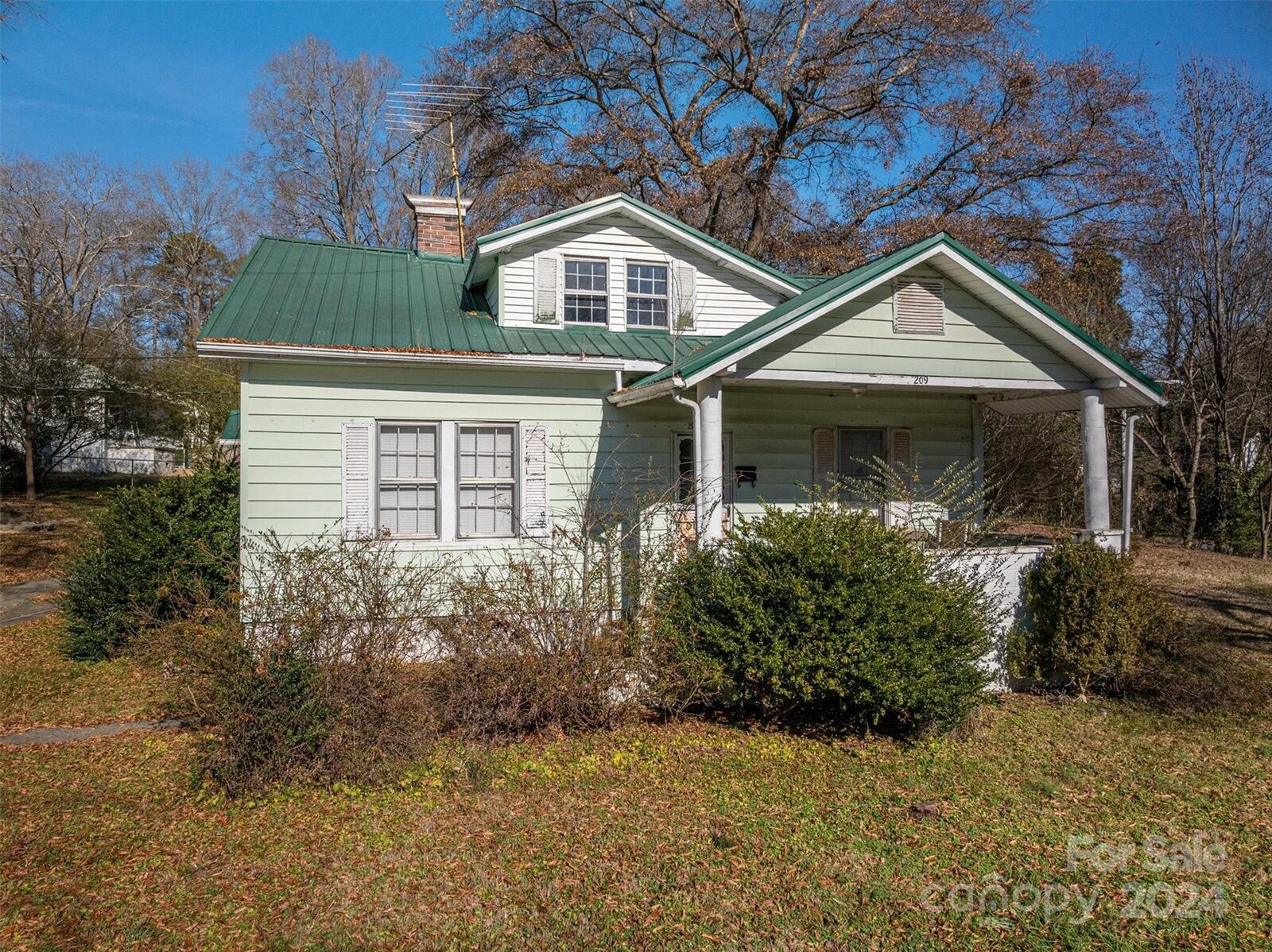 Property Photo:  209 E Dixon Street  NC 28092 