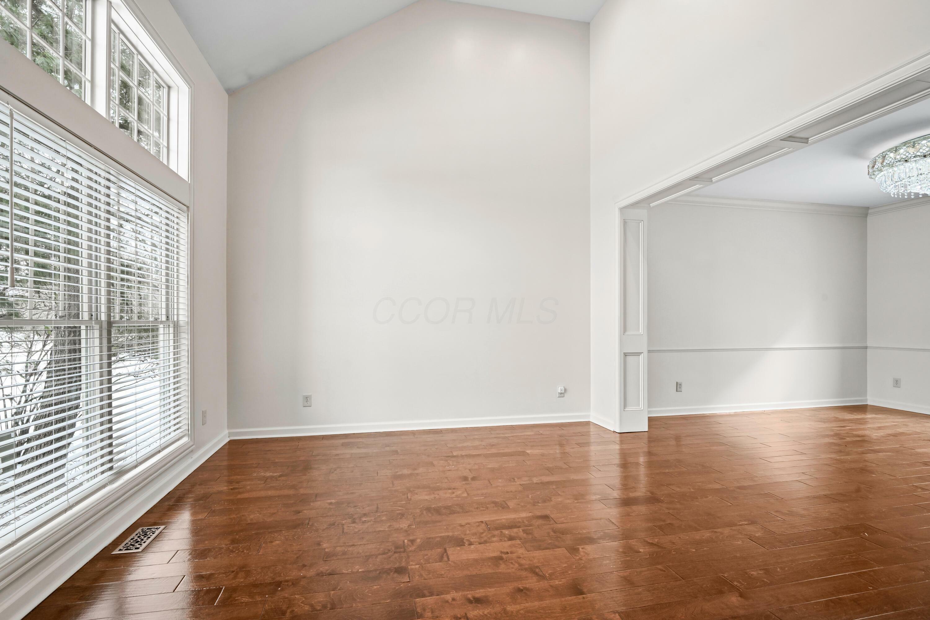Property Photo: 5194 Augusta Drive OH 43082