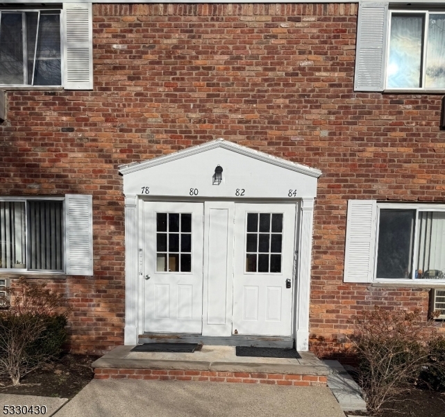 Property Photo:  180 Littleton Rd Apt 82  NJ 07054 