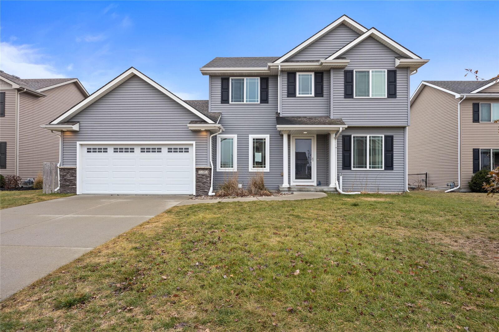 Property Photo: 5203 NW 8th Street IA 50023