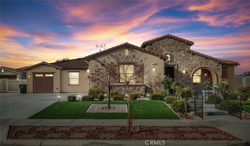 Property Photo: 1681 Amie Court CA 92374