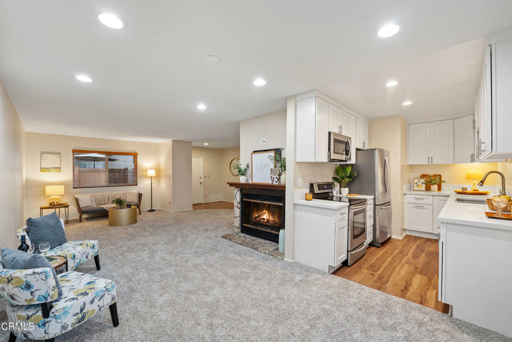 138 S Bryn Mawr Street 39  Ventura CA 93003 photo