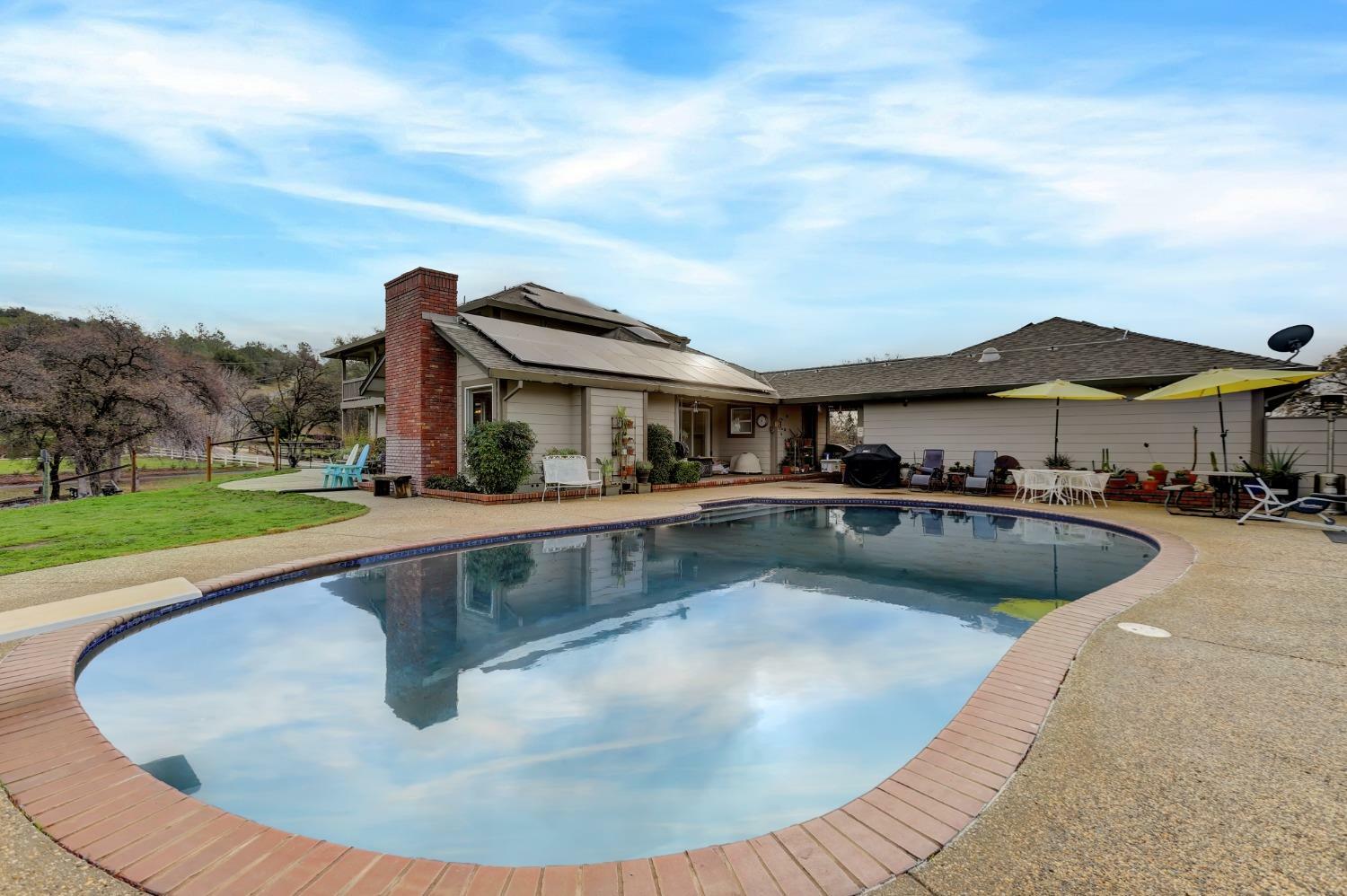 Property Photo: 20124 Wildwood West Drive CA 95946