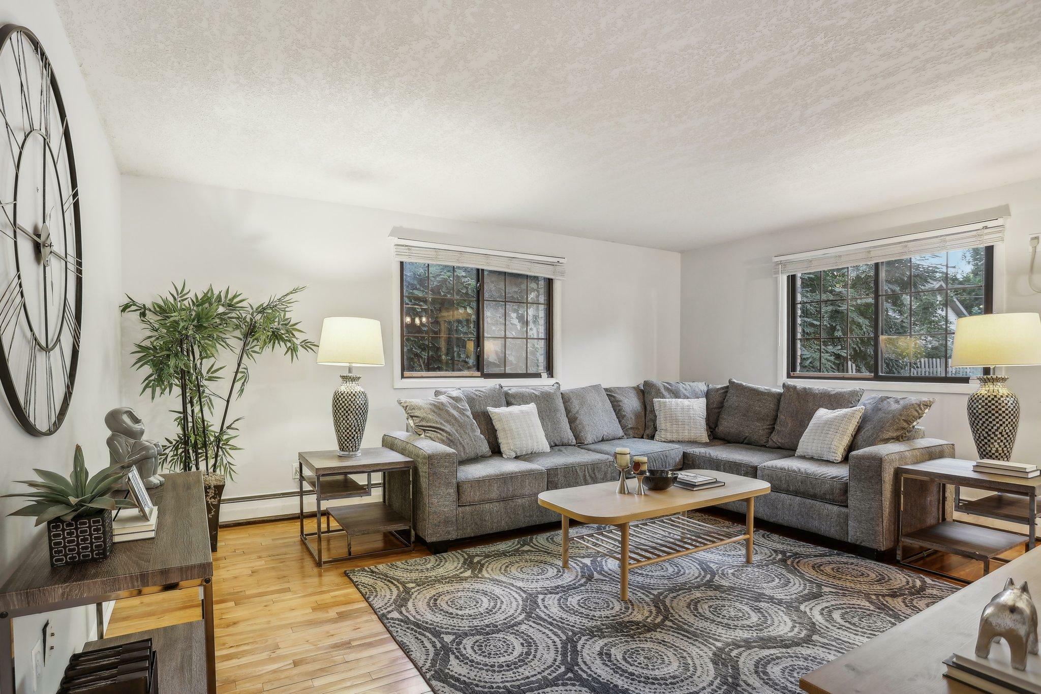 Property Photo:  3844 Nicollet Avenue 105  MN 55409 