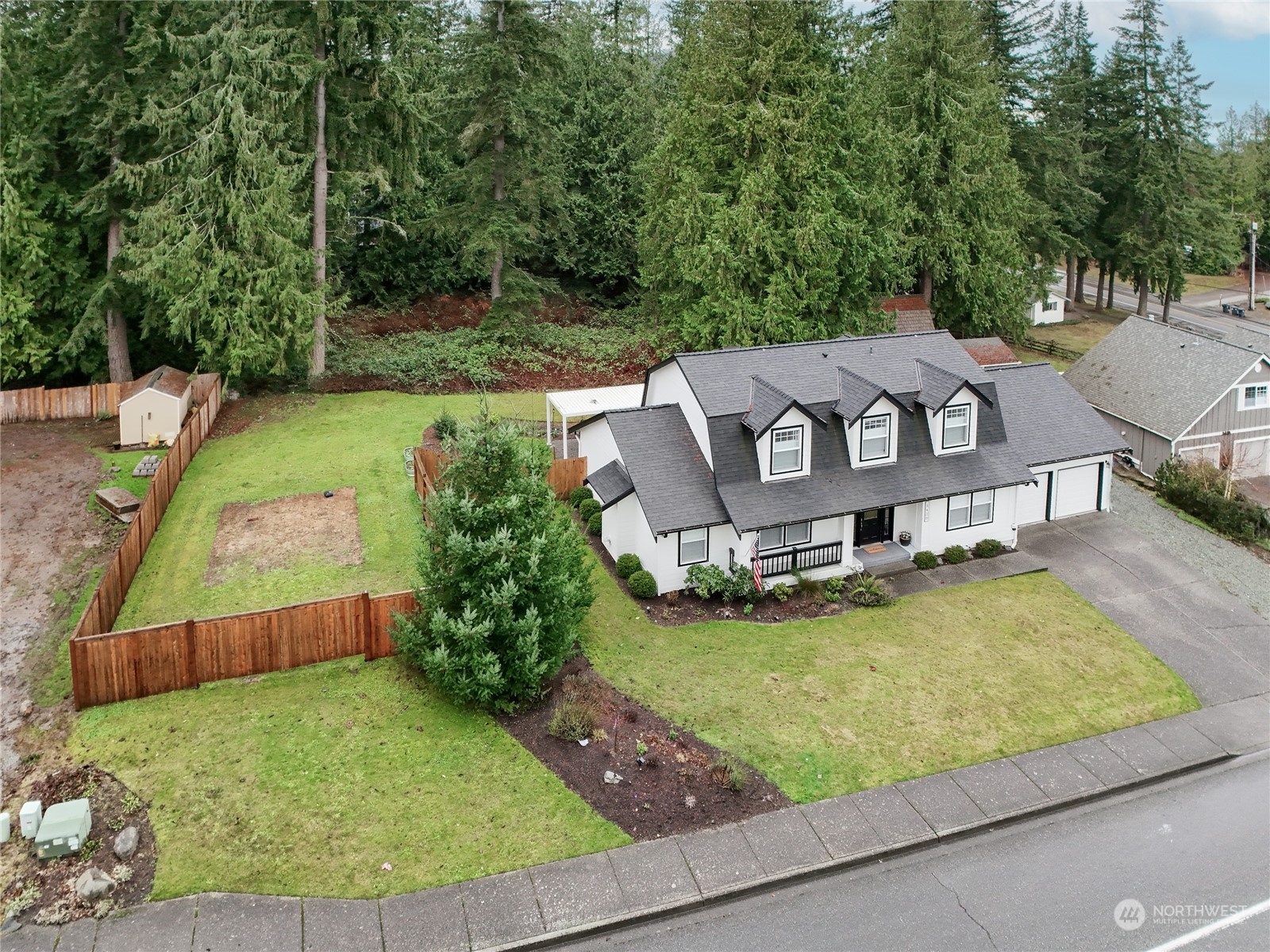 Property Photo:  3420  East Broadway St  WA 98274 