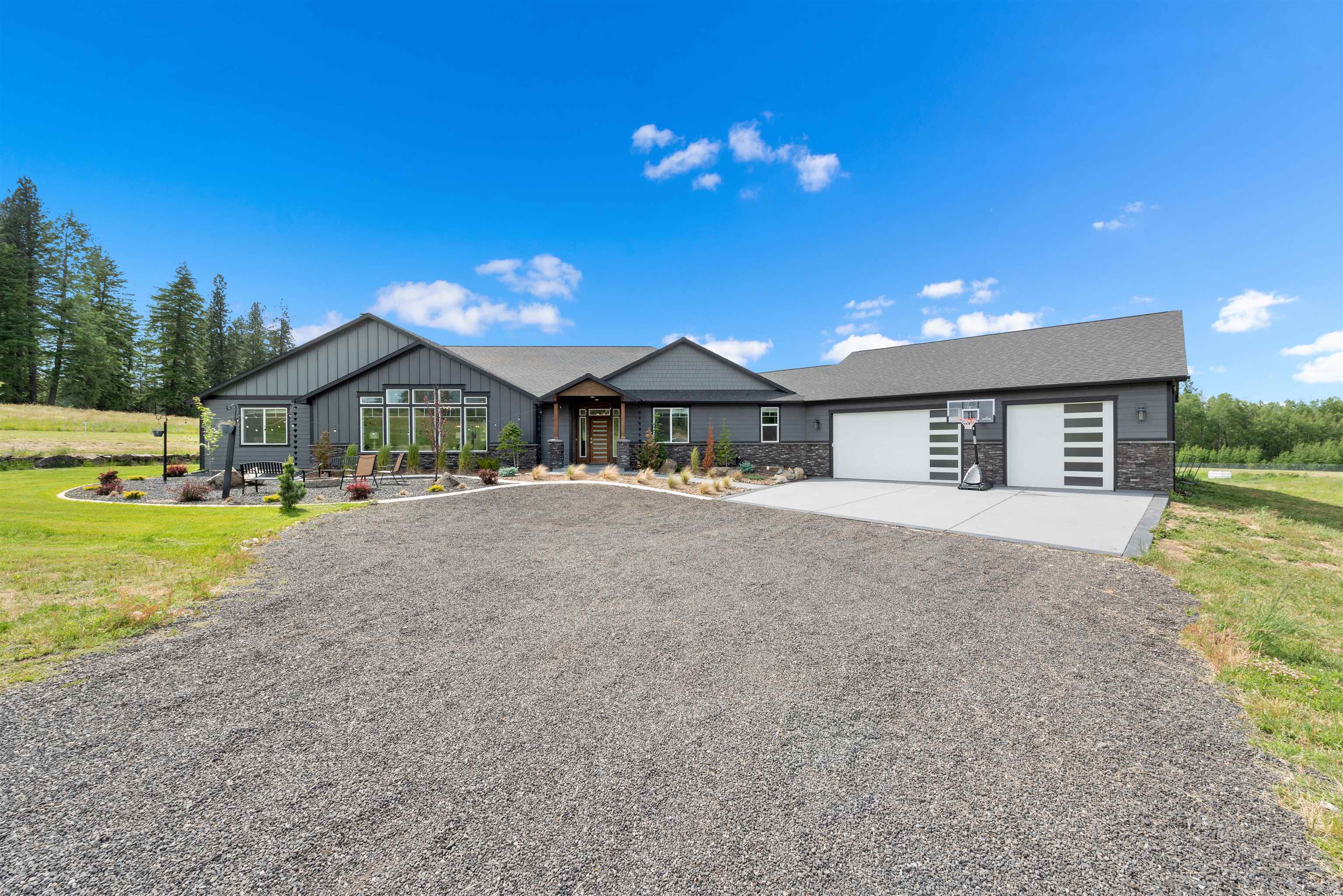 Property Photo:  32611 N Elk Chattaroy Rd  WA 99003 