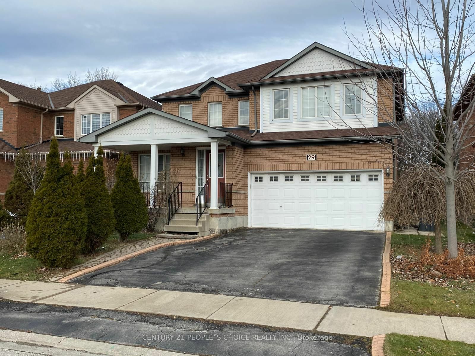 Property Photo:  29 Hollowgrove Blvd Lower  ON L6P 1B1 