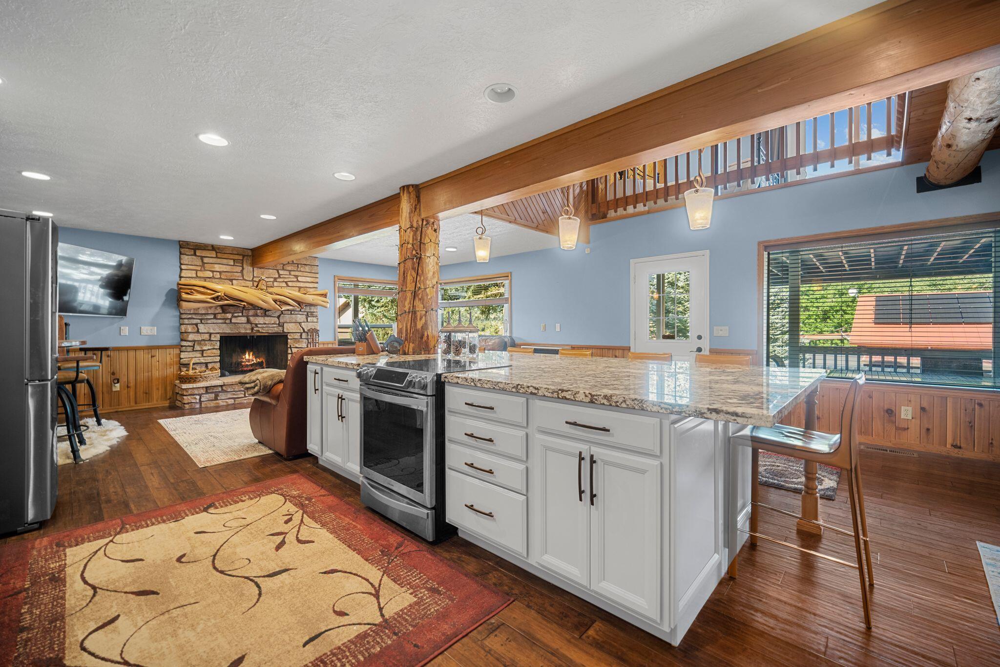 Property Photo: 835 E Mountain Vw Dr UT 84781