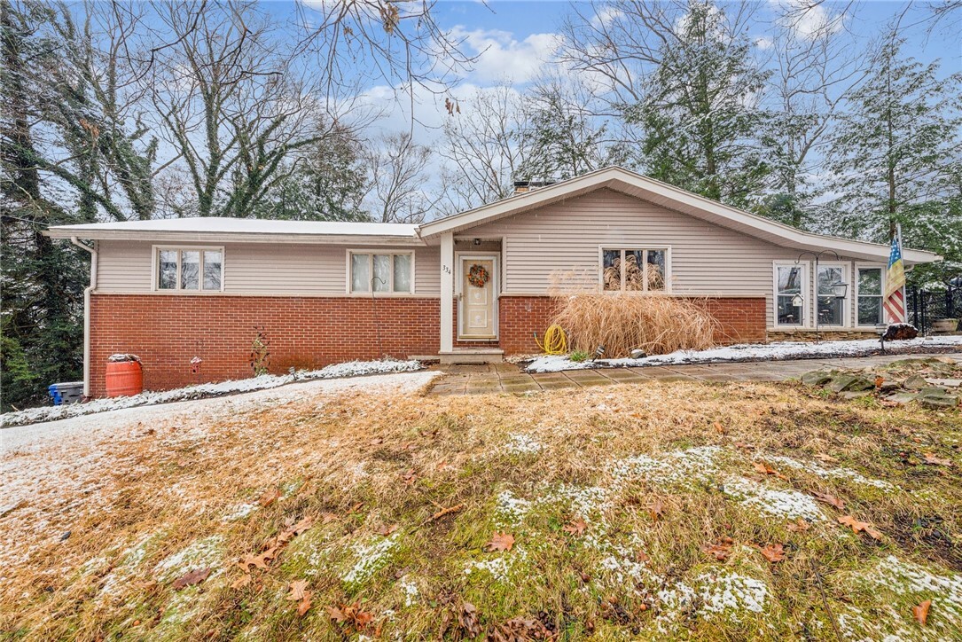 Property Photo:  334 Halltown Rd  PA 16157 