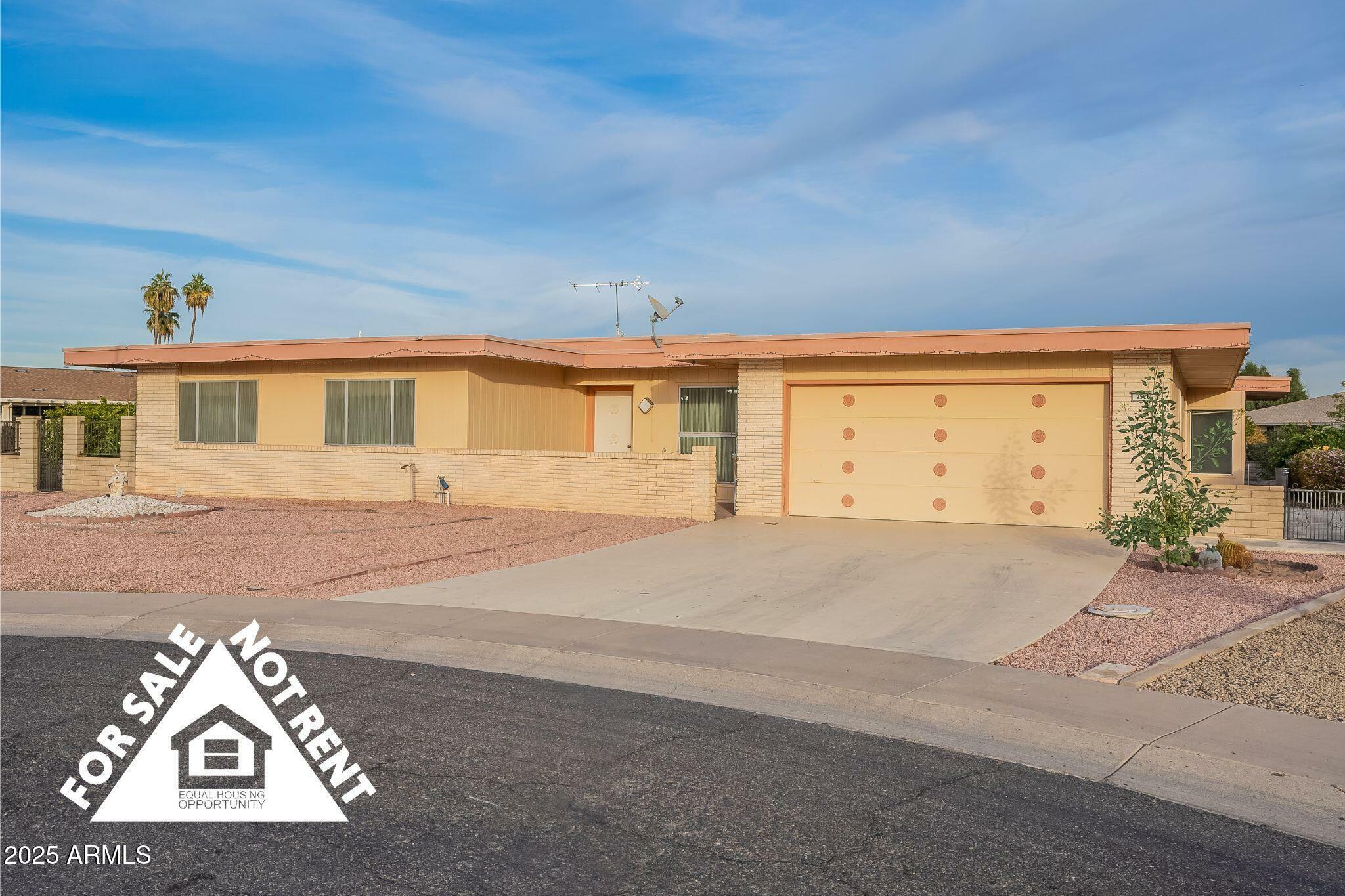 Property Photo:  9526 W Cedar Hill Circle  AZ 85351 