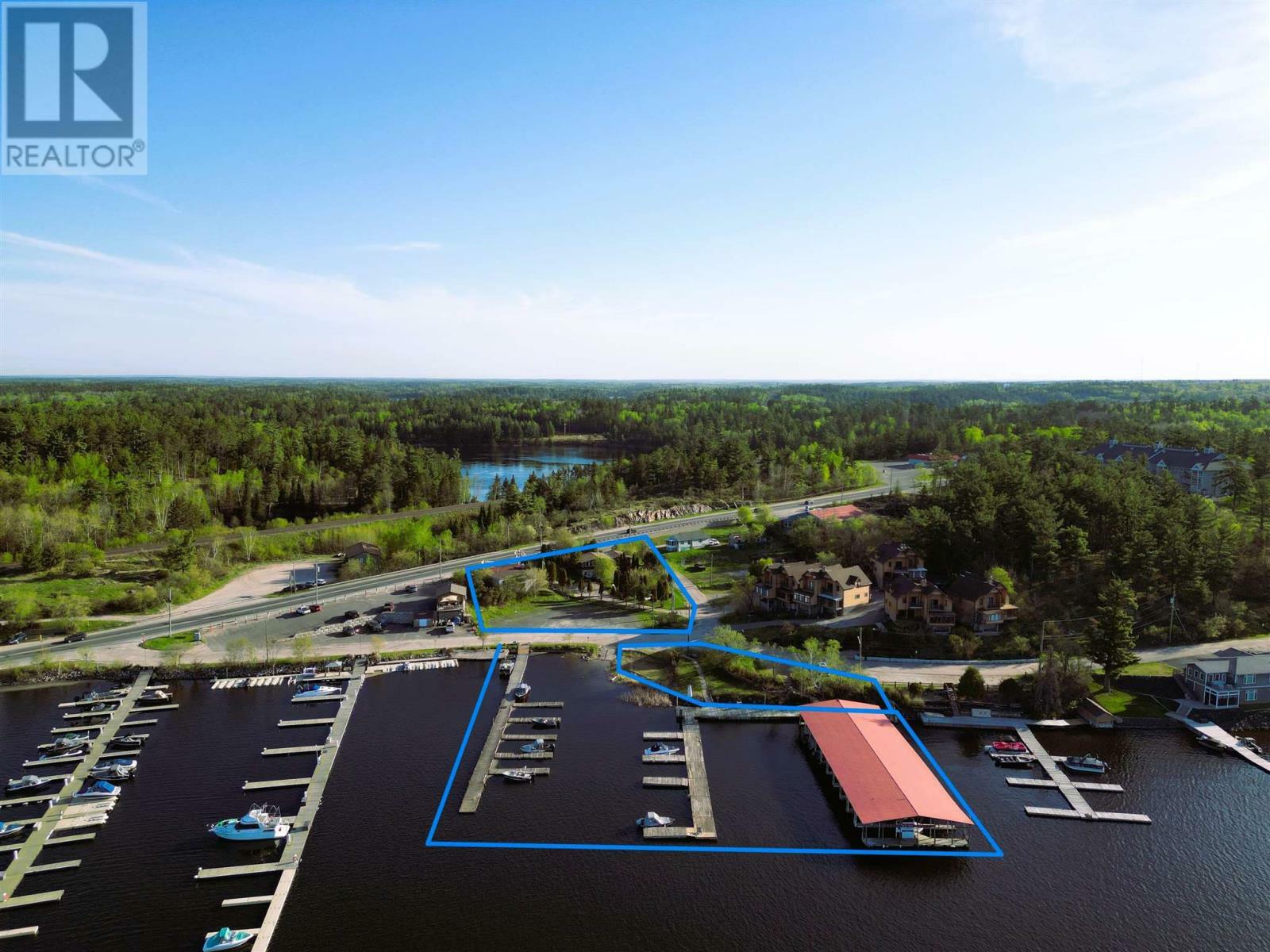 Photo de la propriété:  543 Lakeview Drive  ON P9N 3P6 