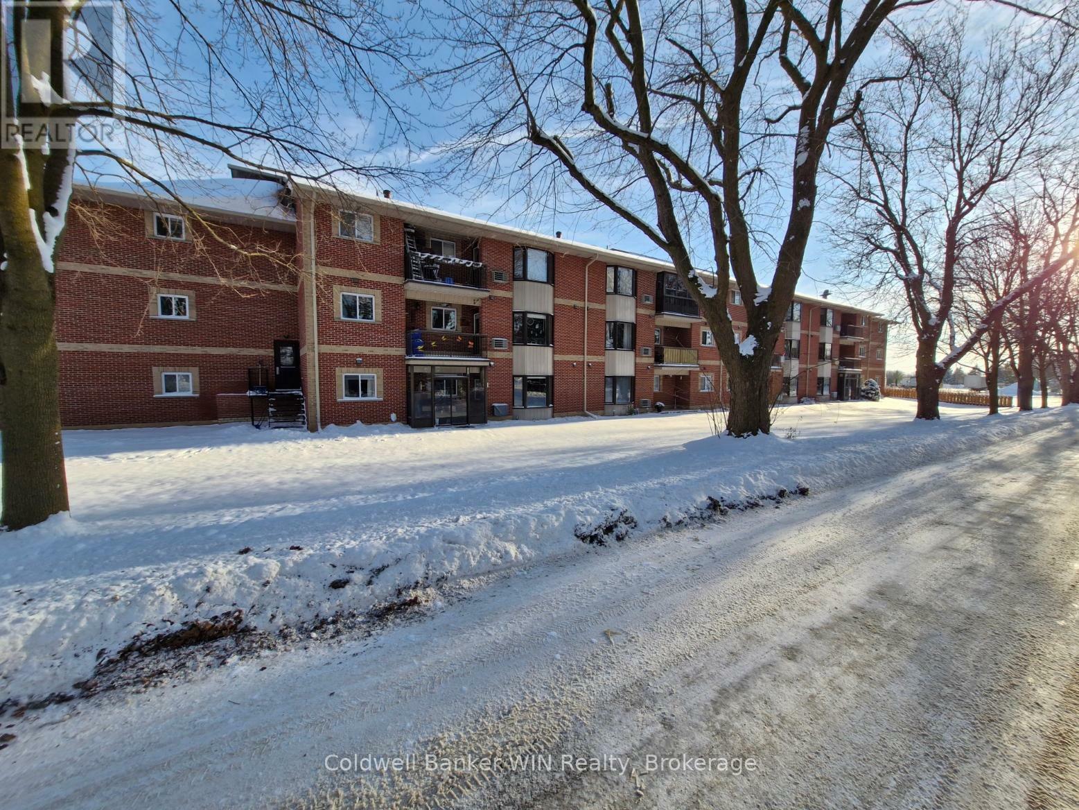 Property Photo:  460 Durham Street West 106  ON N0G 2L1 