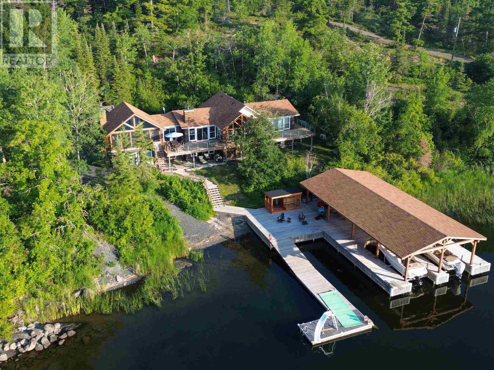 Property Photo: 65 Poplar Bay Rd, McKenzie Portage Road ON P0X 1C0